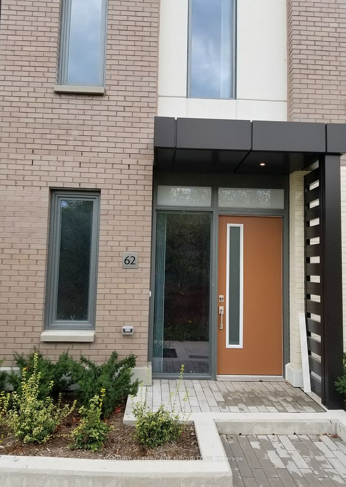 1060 Portage