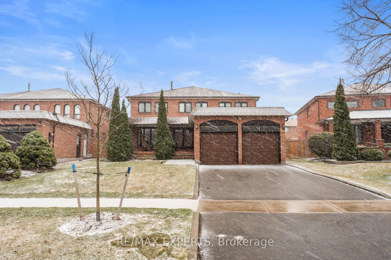 Welcome to 85 Claudia Avenue! This detached 4 bed, 4 bath family sized home features one of the largest floor plans in the neighbourhood offering approx. 3,150sf + finished basement with separate entrance! Spacious principal rooms throughout including a main floor den, large eat in kitchen, huge primary bedroom with ensuite bath, finished basement with additional kitchen and bath and much more! a blank canvas for someone to make their own which offers an abundance of space for living & entertaining! Situated on a large 52' wide lot that pies out to 64' at the rear on a mature and quiet street in highly sought after family oriented West Woodbridge! Just steps to public transit, community centre, places of worship, schools, outdoor skating rink, soccer fields, Downtown Woodbridge, 400 series highways and Much More!