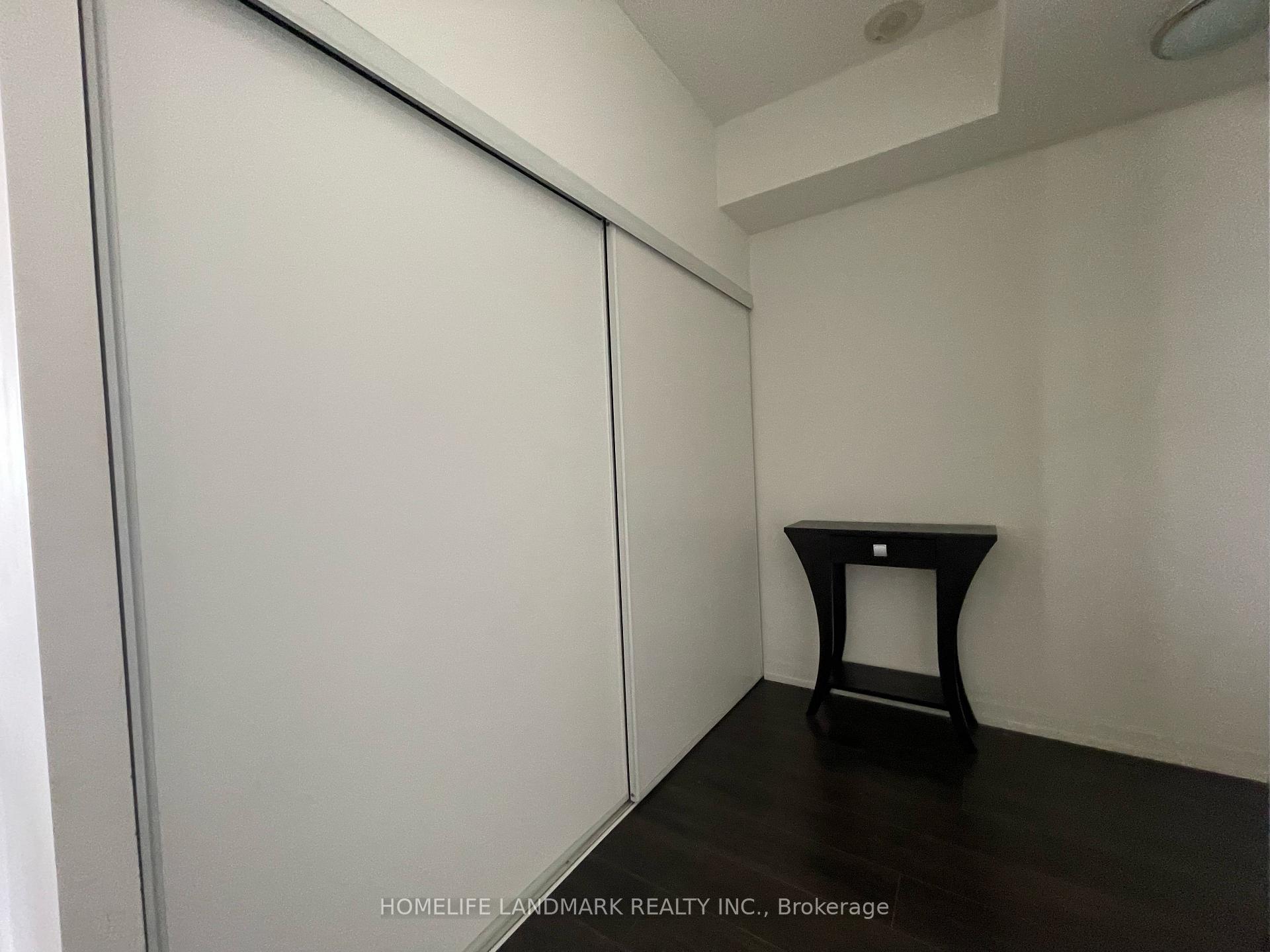 2 Bedrooms Condo at 66 Forest Manor, Toronto For sale