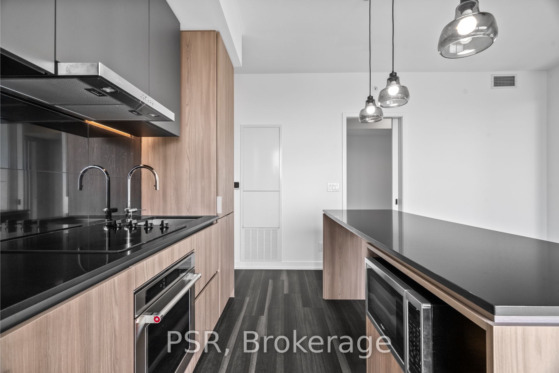 25 Ordnance Street, #1402