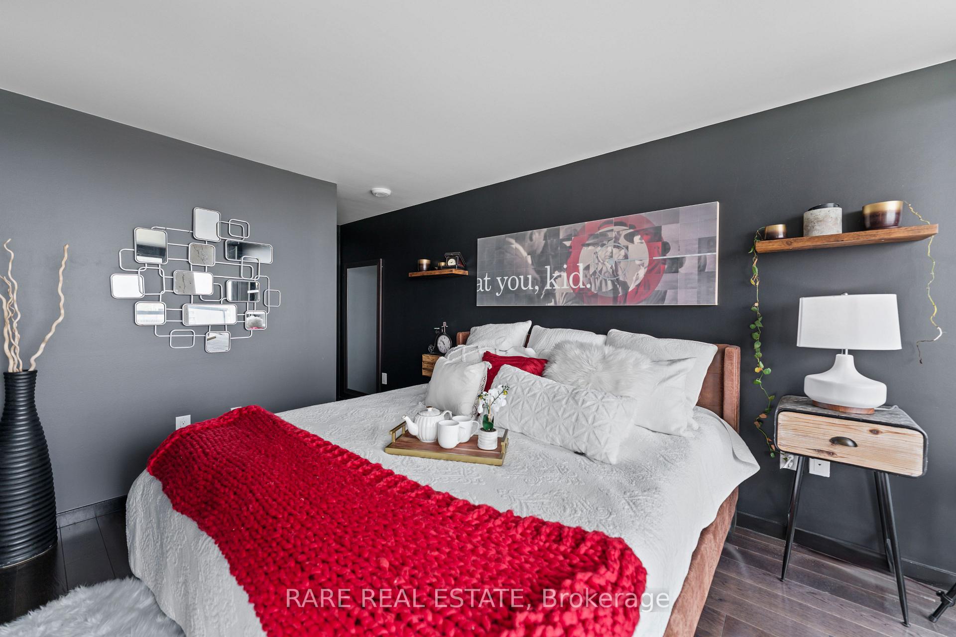 2 Bedrooms Condo at 32 Trolley, Toronto For sale