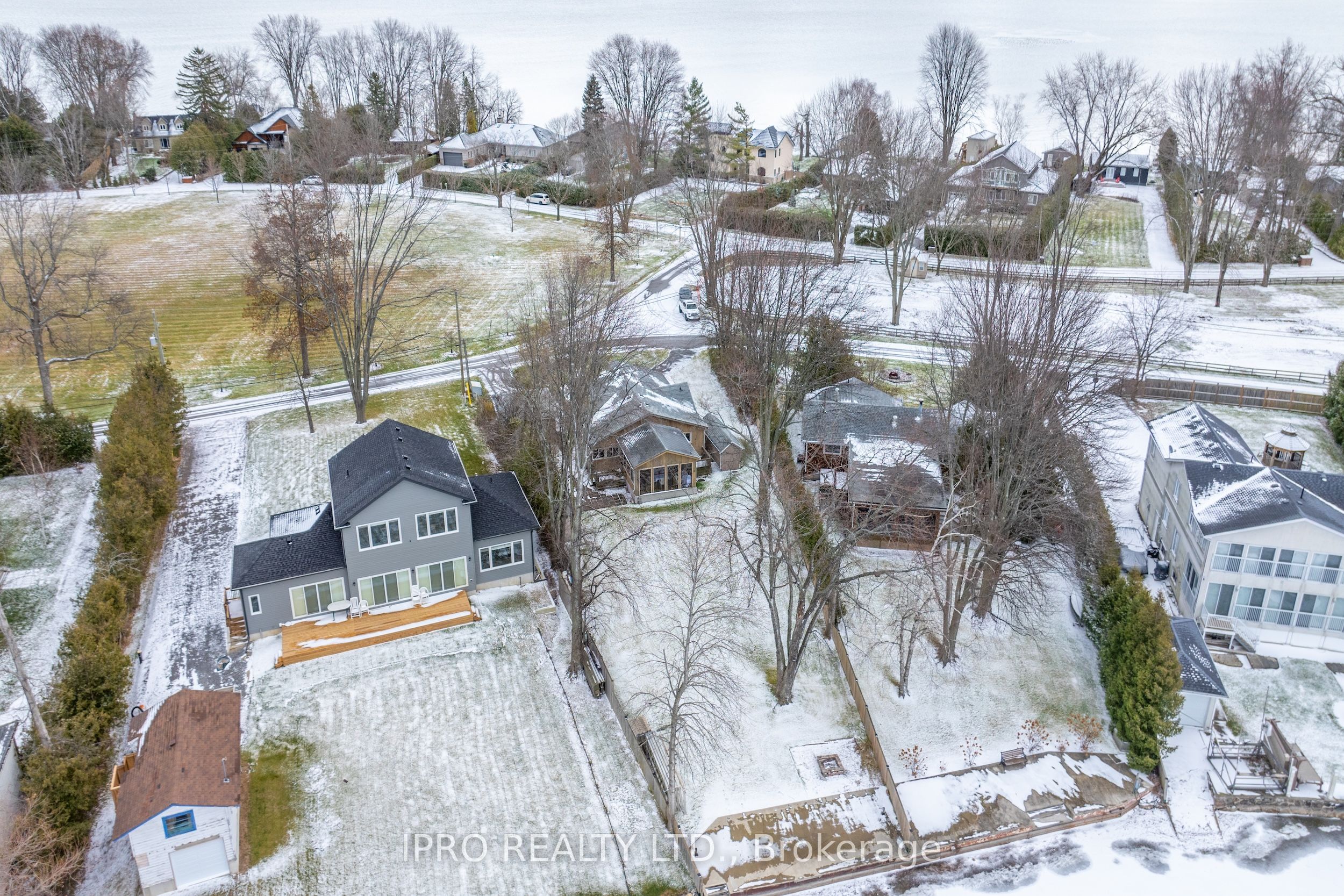 598 Duclos Point Road, Georgina, ON L0E 1N0