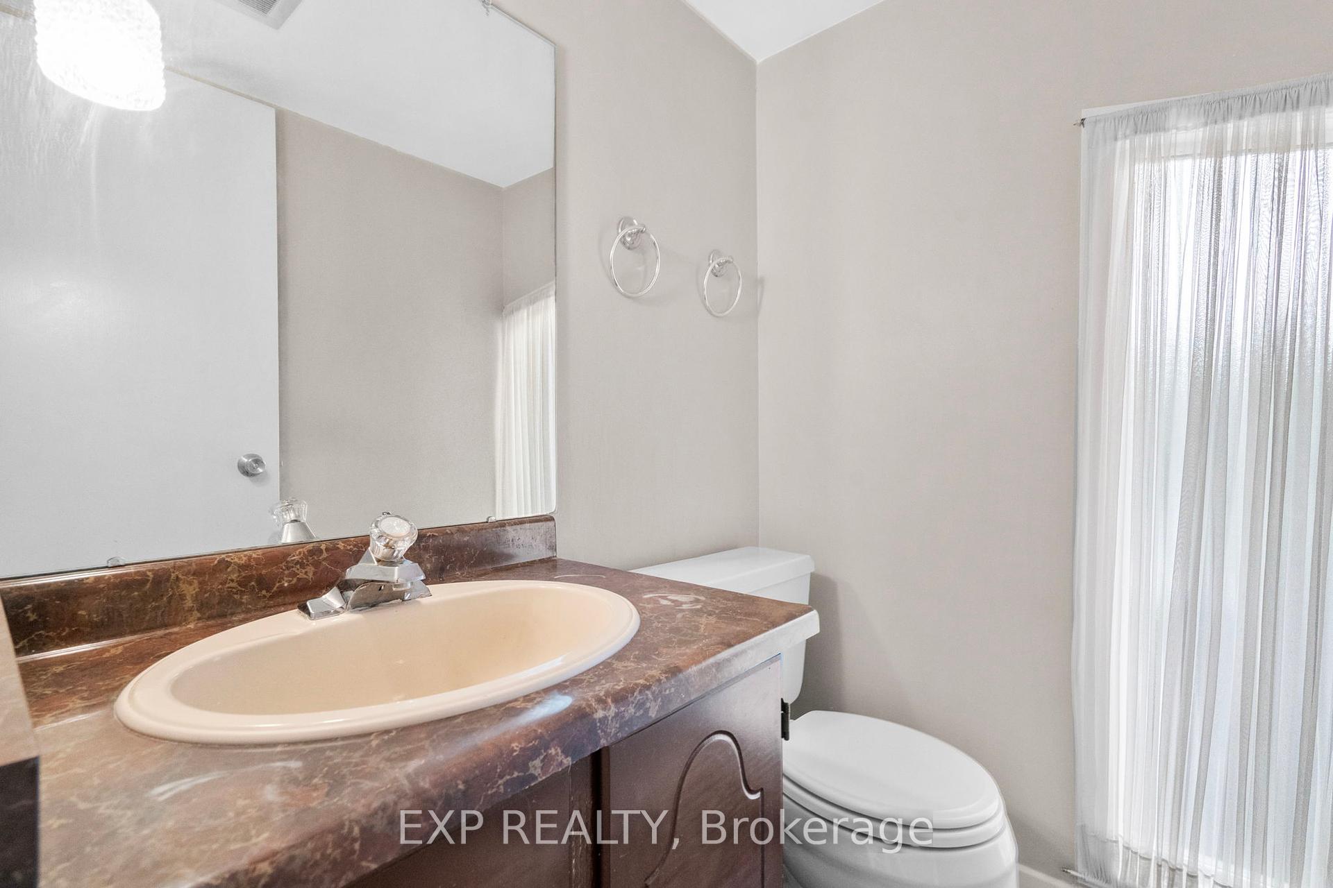 3 Bedrooms Condo at 108 Flaming Rose, Toronto For sale