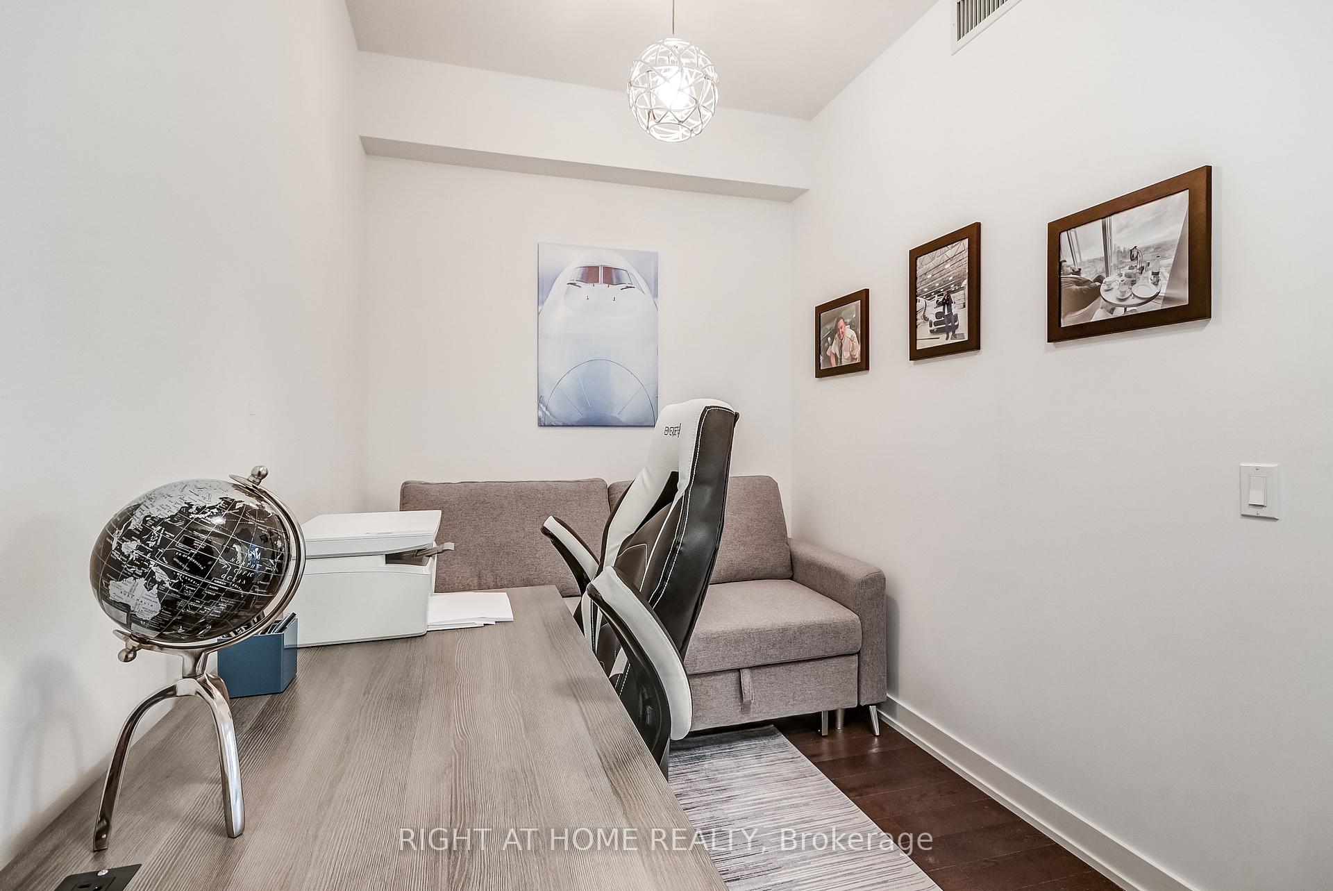 2 Bedrooms Condo at 2212 Lake Shore, Toronto For sale