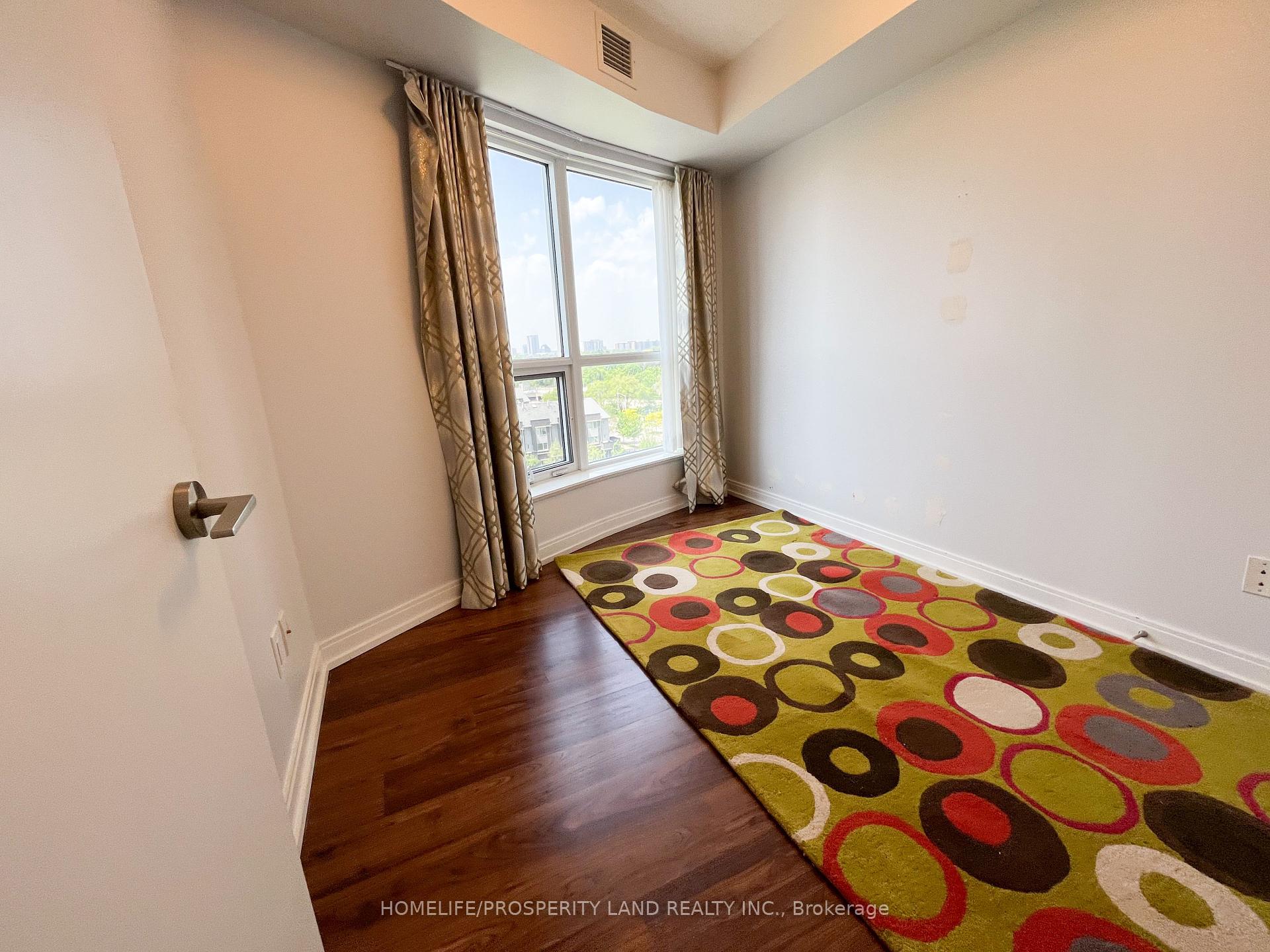 3 Bedrooms Condo at 181 Village Green, Toronto For sale