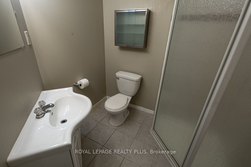 6128 Maple Gate Circle
