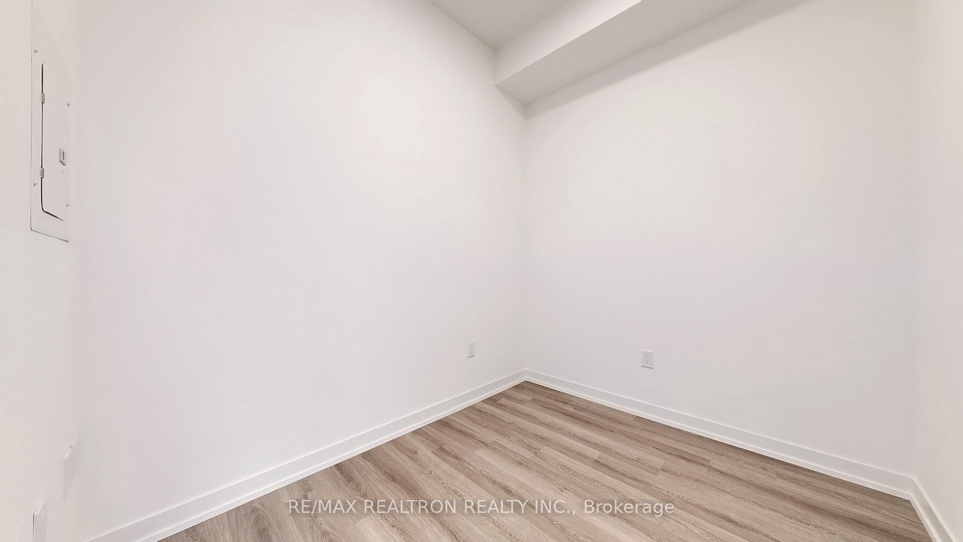 2 Bedrooms Condo at 138 Downes, Toronto For sale