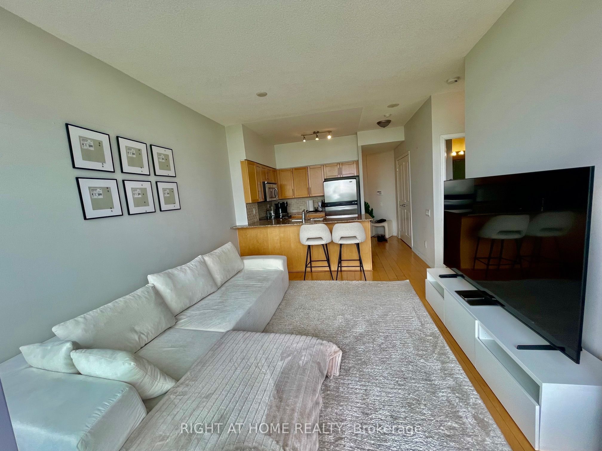 15 Windermere Avenue, #2303