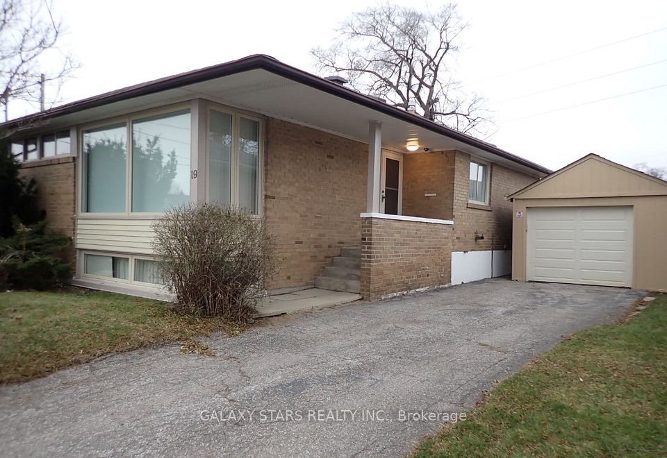 19 Tedford Drive, Toronto, ON M1R 1L9
