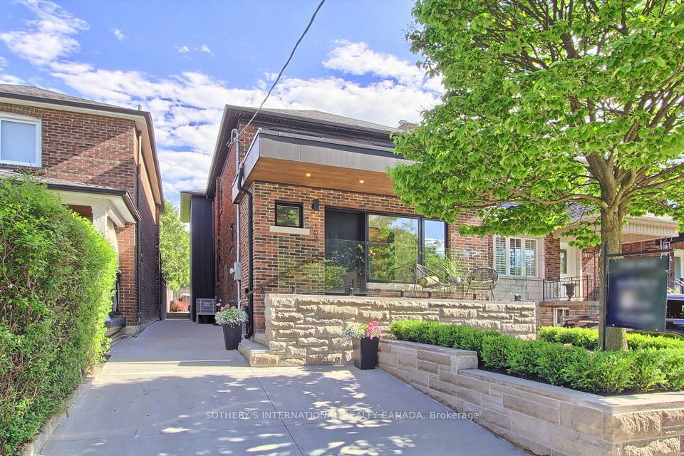 103 Holland Park