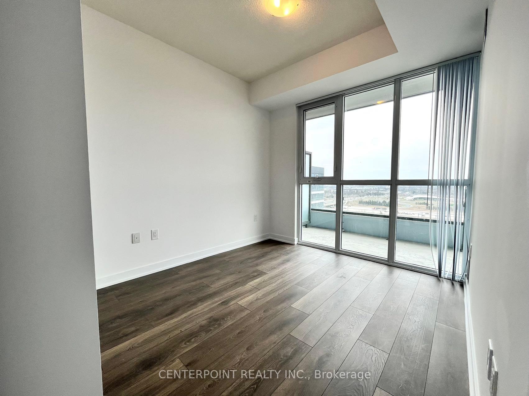2 Bedrooms Condo at 38 Honeycrisp,  Vaughan For sale