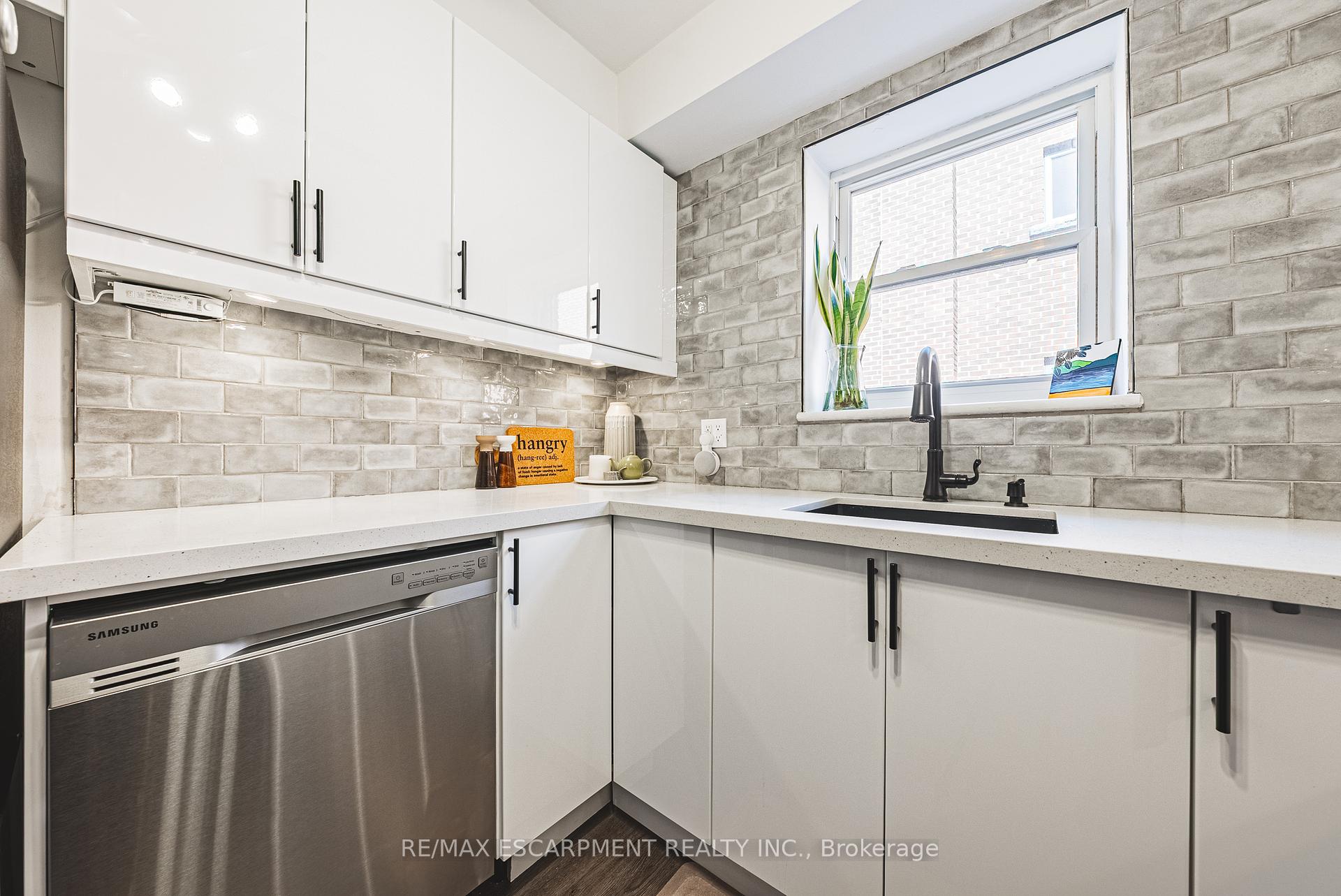 1 Bedroom Condo at 836 Concession, Hamilton For sale