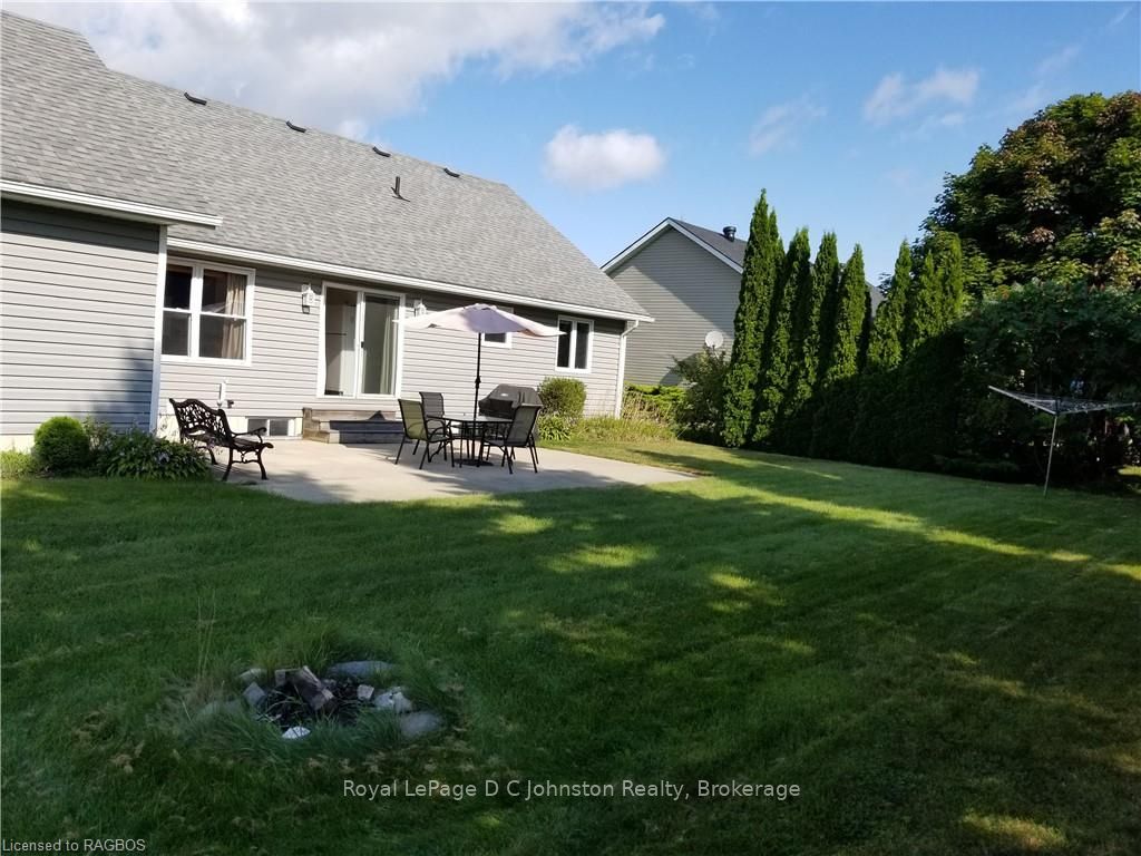 182 Emerald Drive, Saugeen Shores, ON N0H 2L0