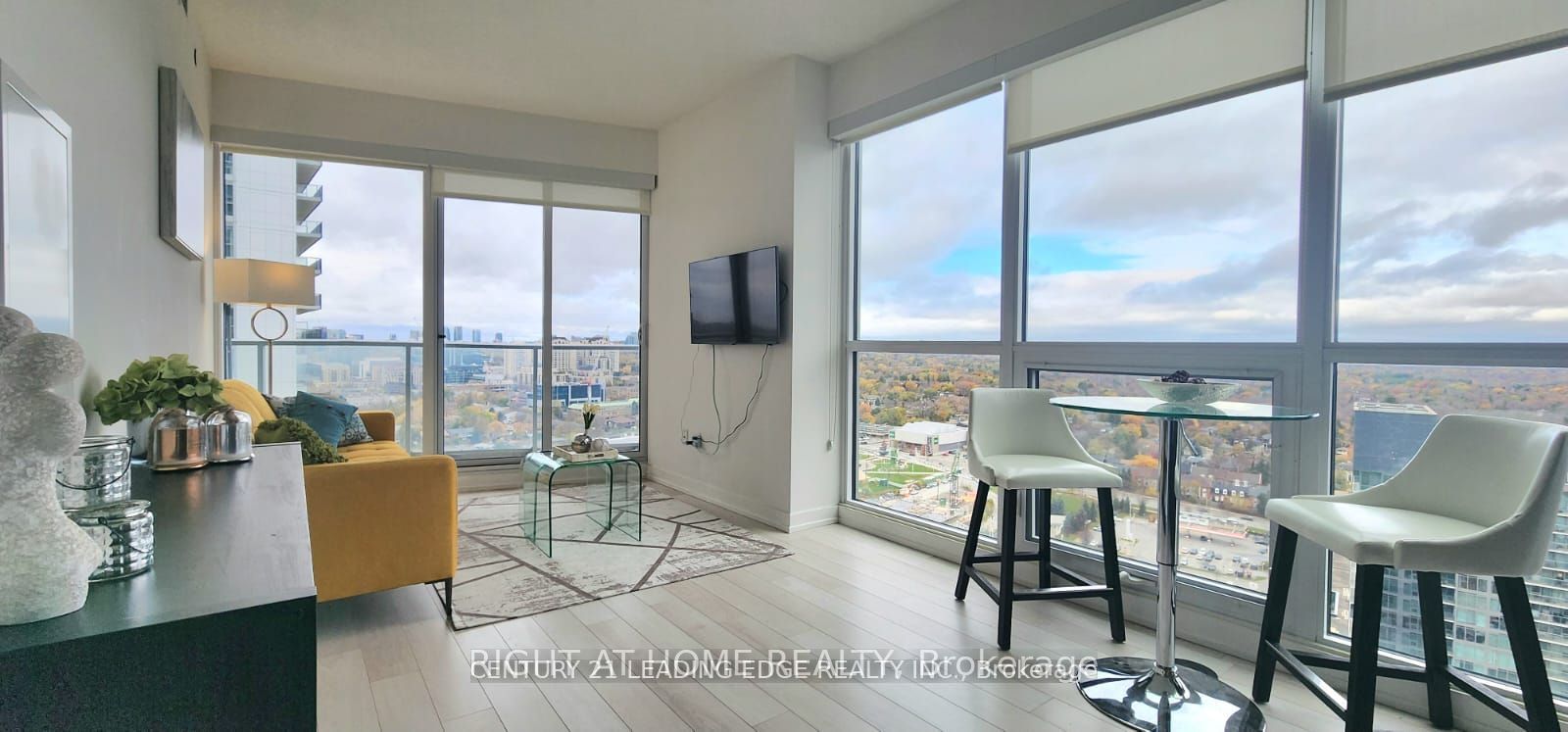 115 Mcmahon Drive, #2903
