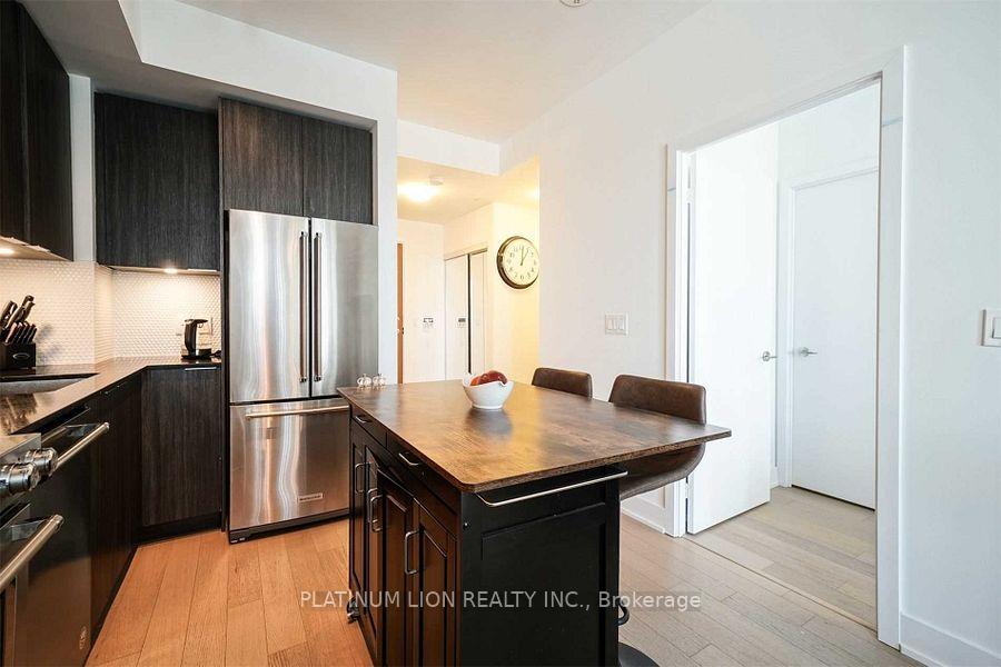 1 Bedroom Condo at 20 Shore Breeze, Toronto For sale