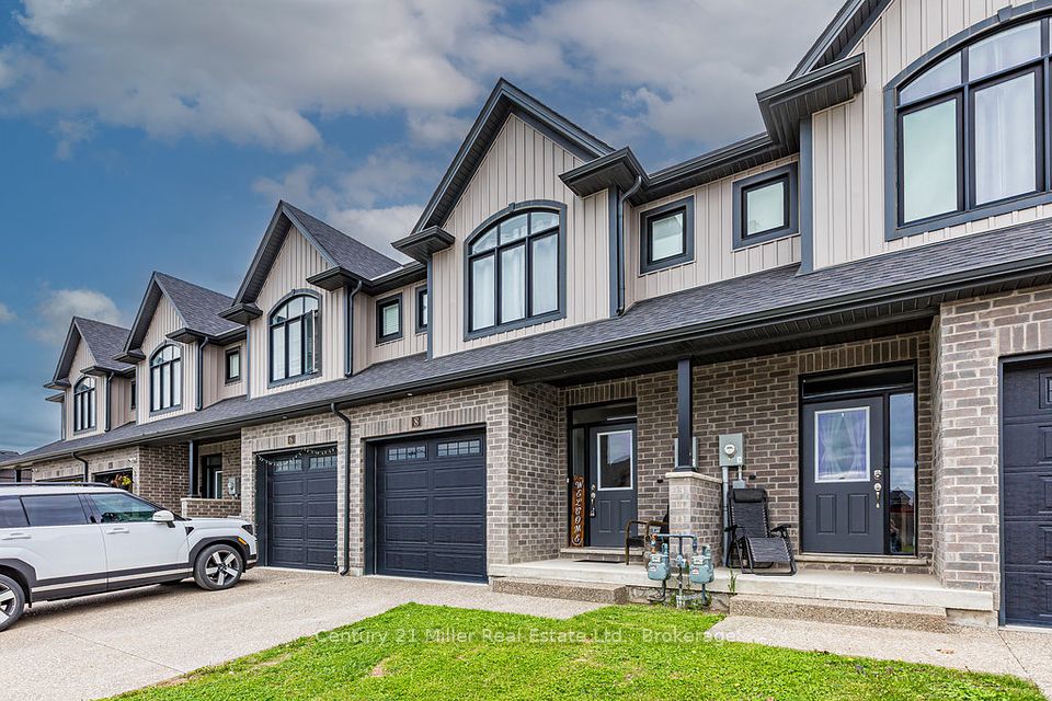 8 Spring Crest Way