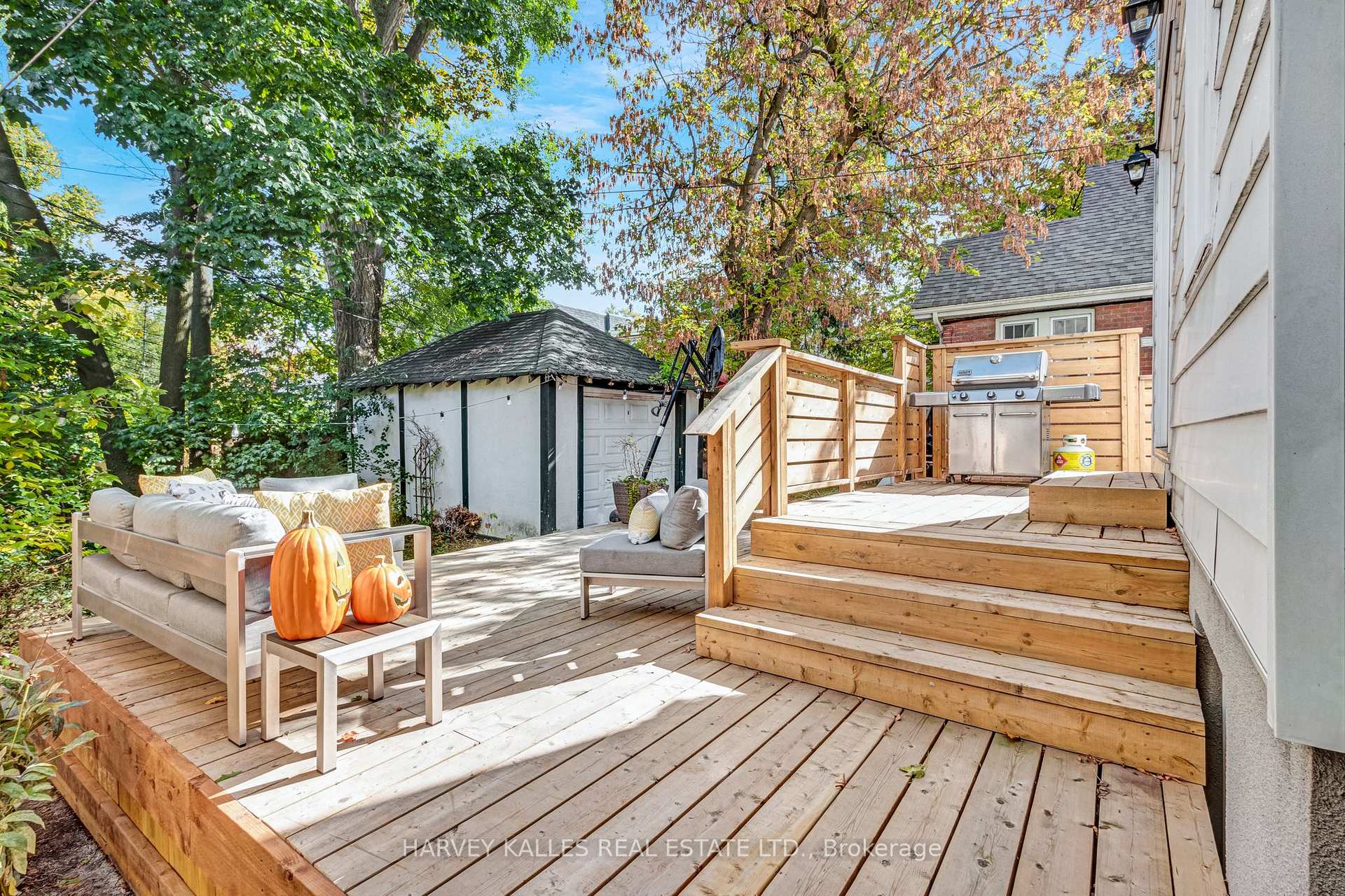 311 Rosewell Avenue