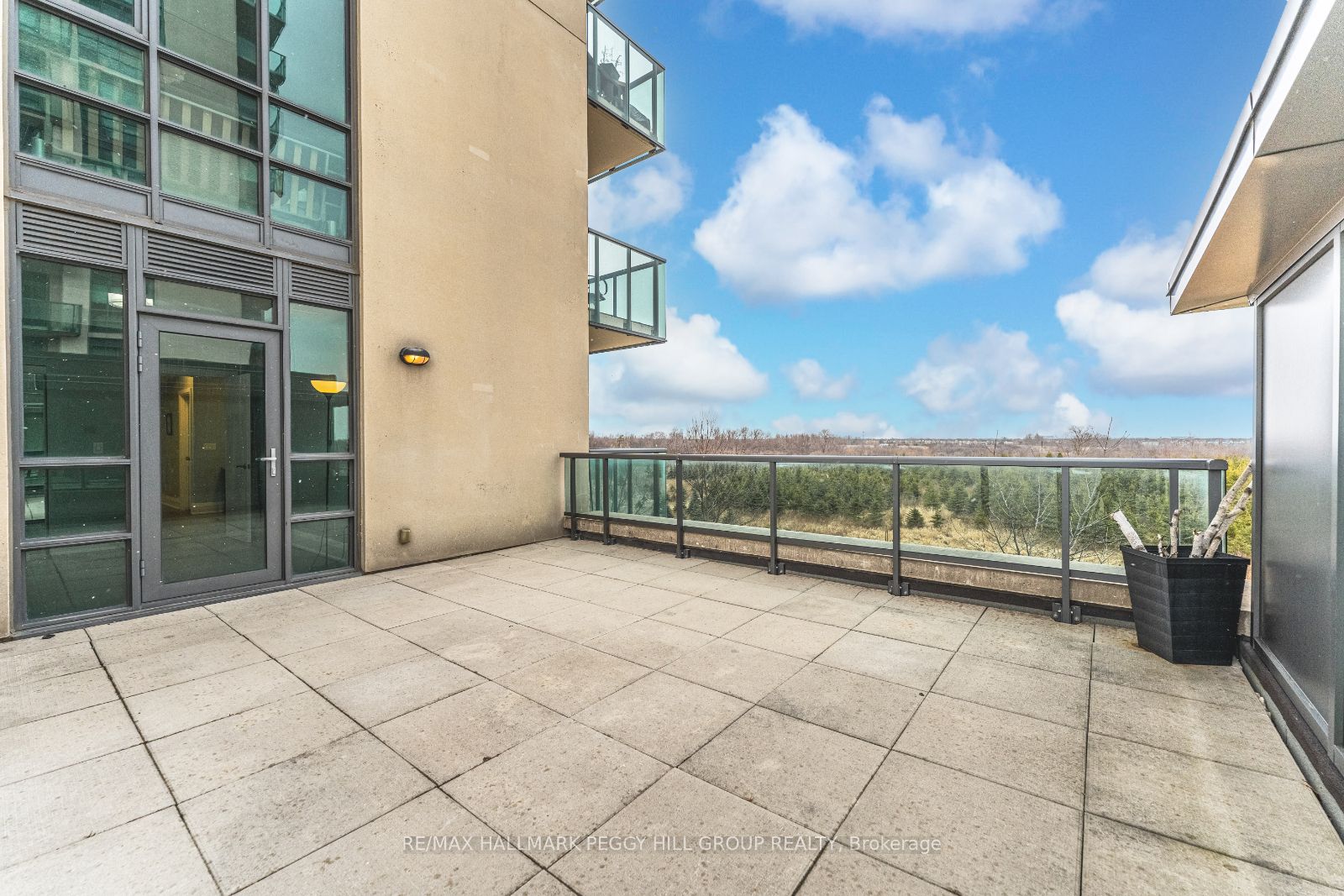 45 Yorkland Boulevard, #206