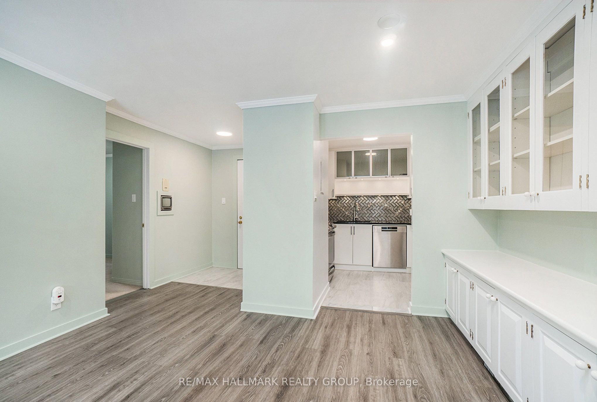 160 Bruyere Street, #4