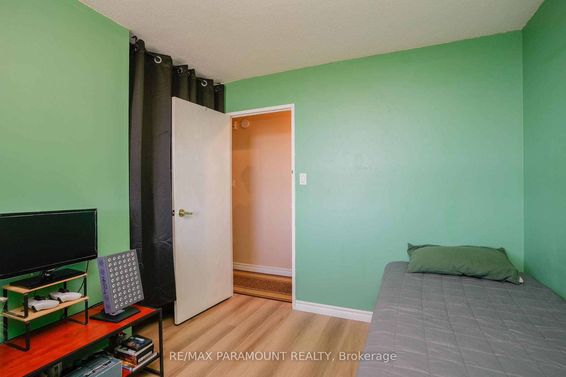 3 Bedrooms Condo at 234 Albion,  Toronto For sale