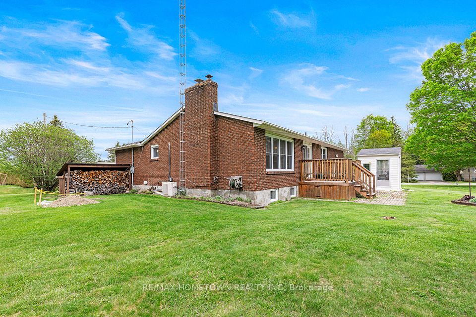 1 Maitland Drive, Augusta, ON K0E 1P0