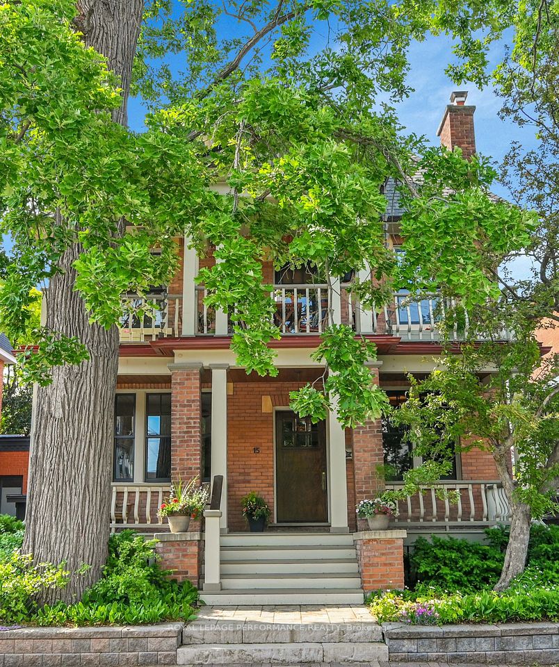 15 Ossington