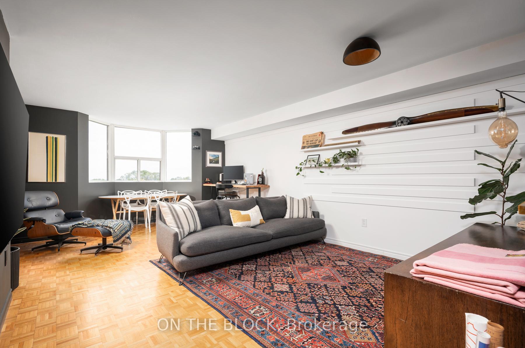 2 Bedrooms Condo at 3845 Lake Shore, Toronto For sale