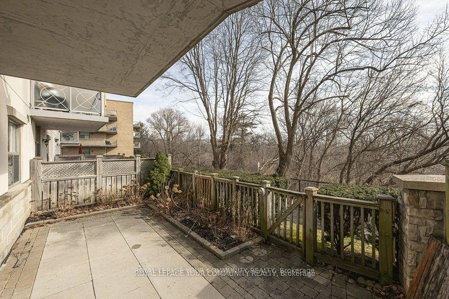 2 Bedrooms Condo at 2500 Rutherford, Vaughan For sale