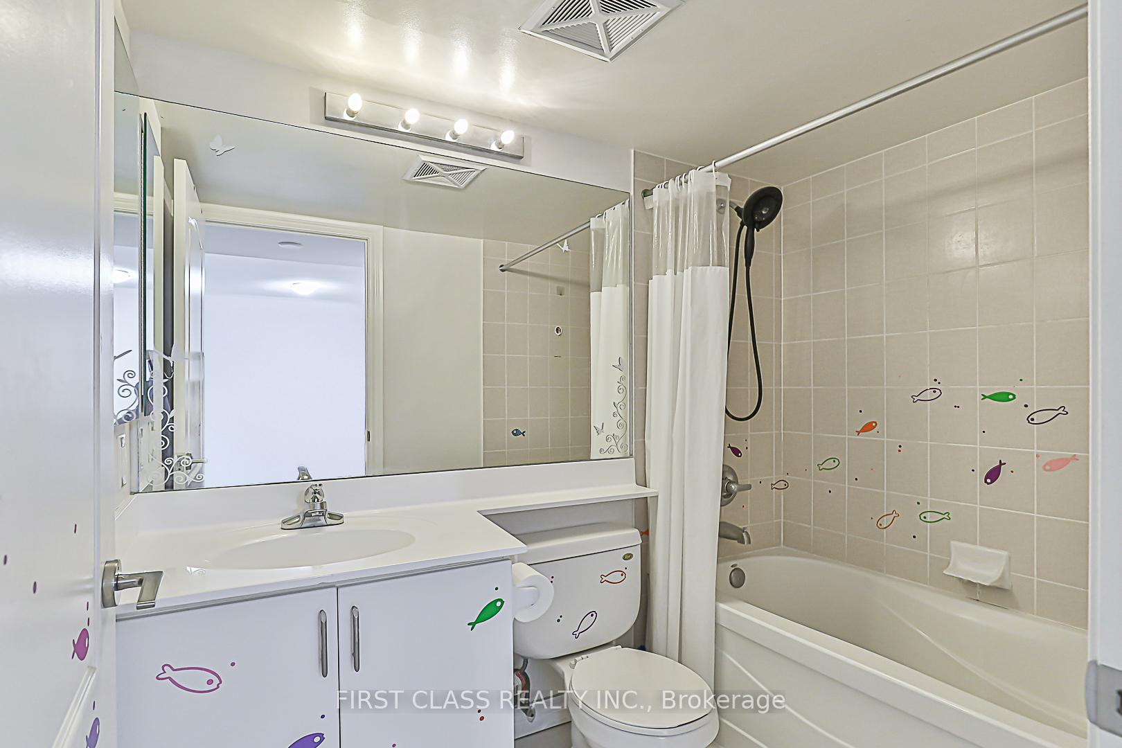 1 Bedroom Condo at 70 Town Centre, Toronto For sale