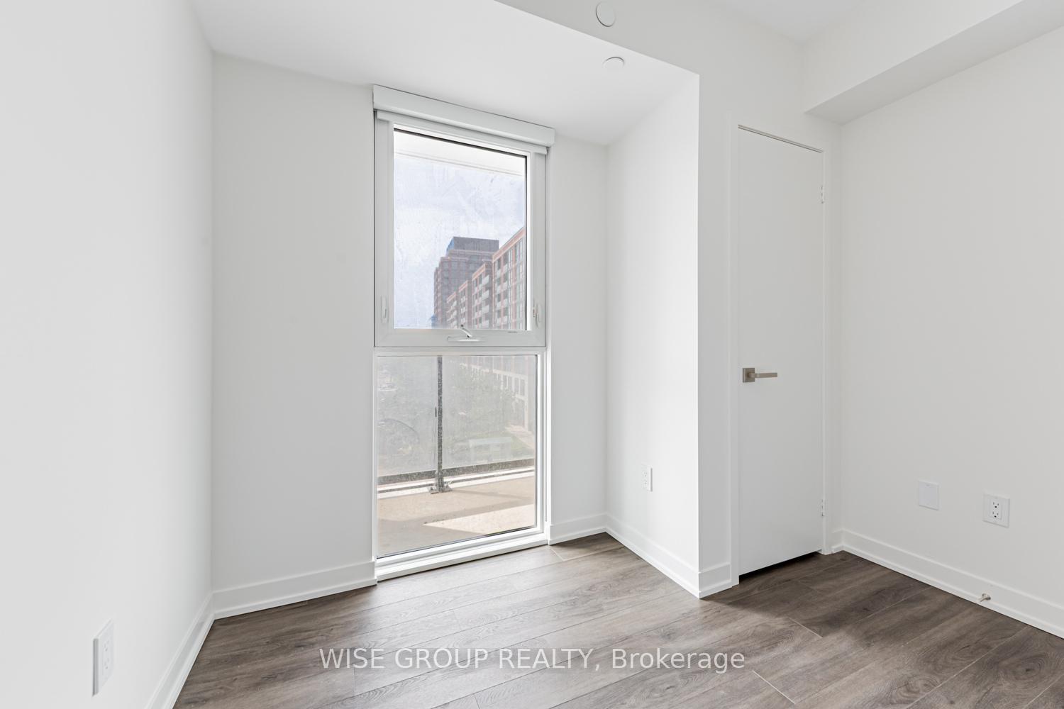 3 Bedrooms Condo at 500 Wilson, Toronto For sale