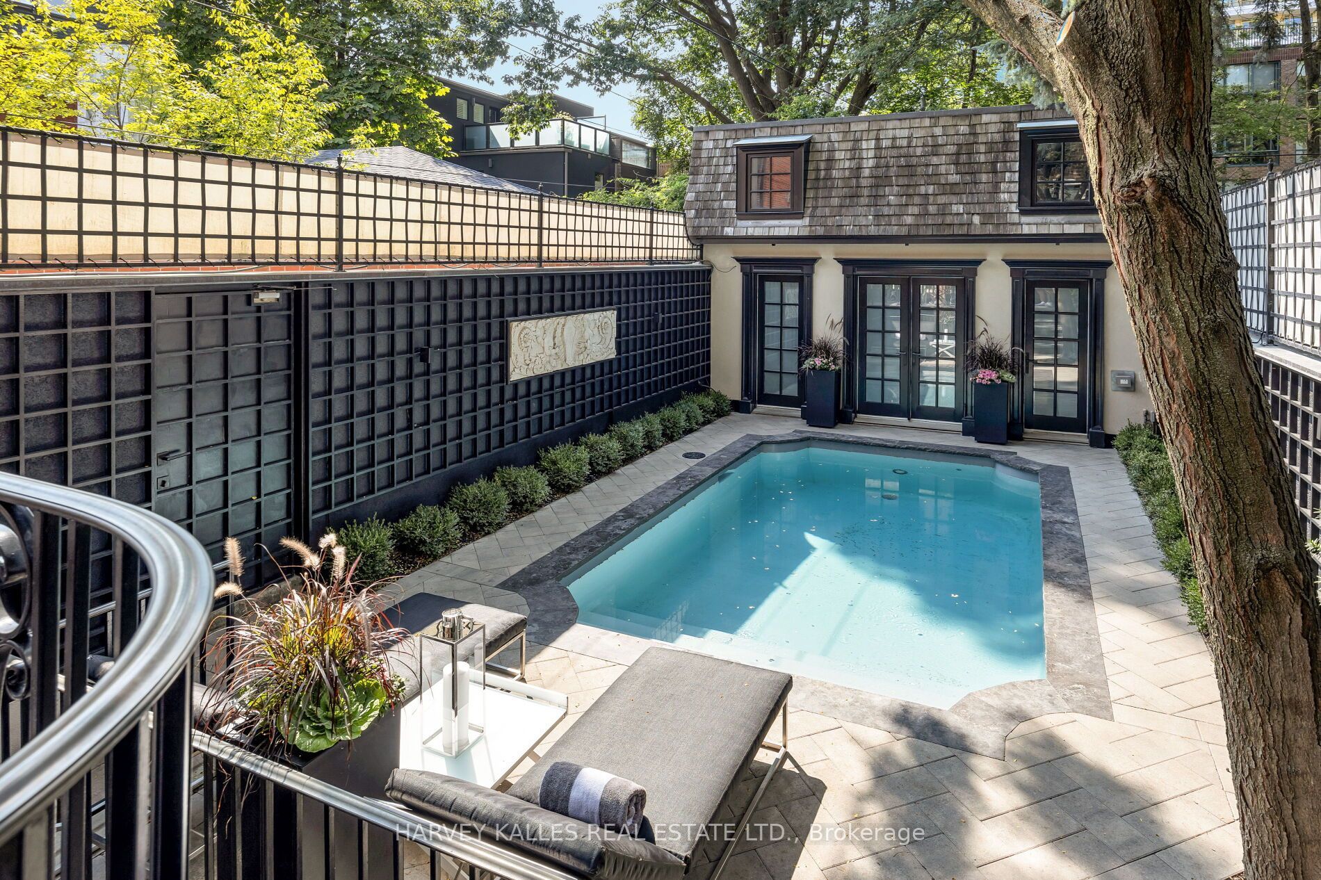 112 Hazelton Avenue
