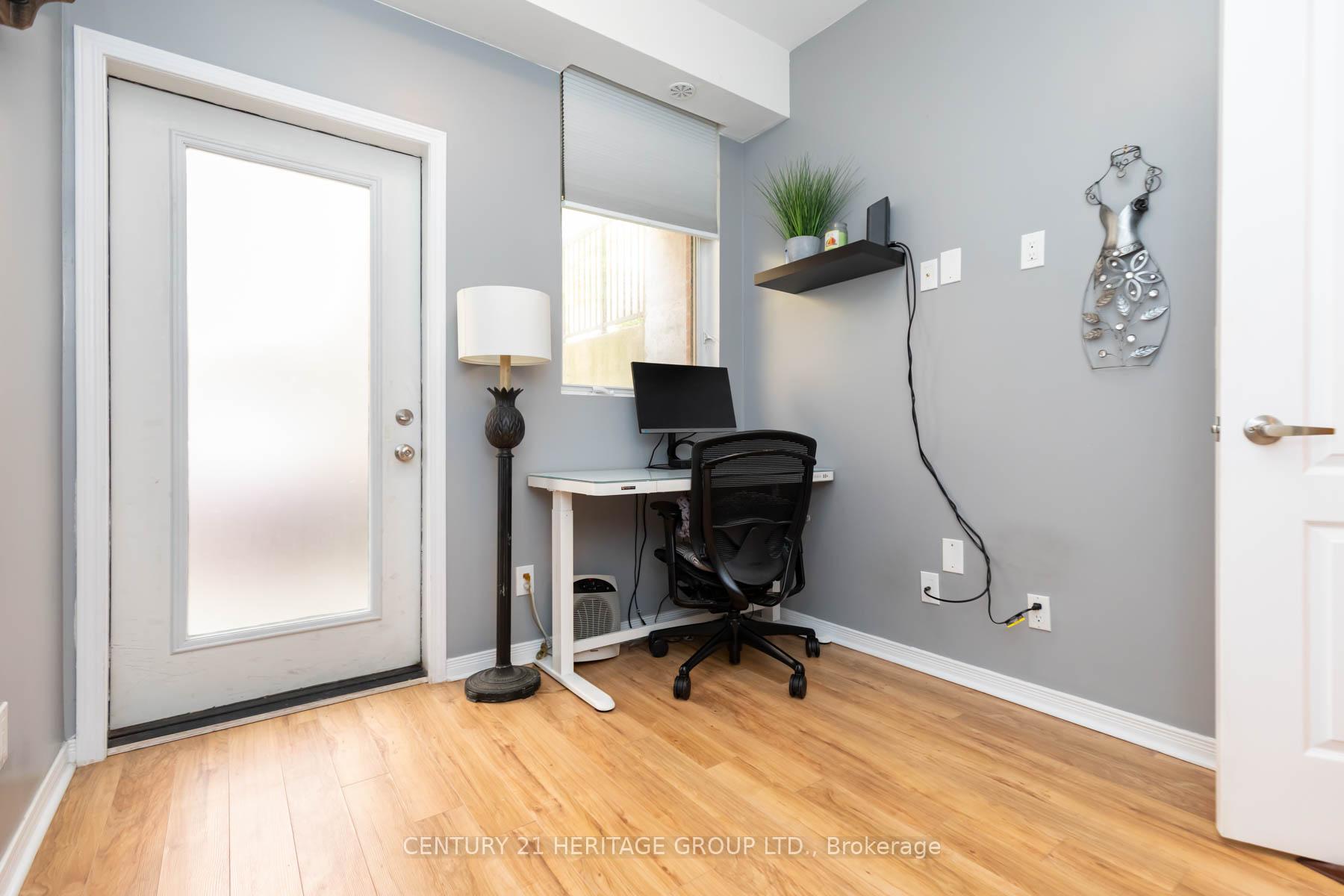 2 Bedrooms Condo at 68 Winston Park, Toronto For sale
