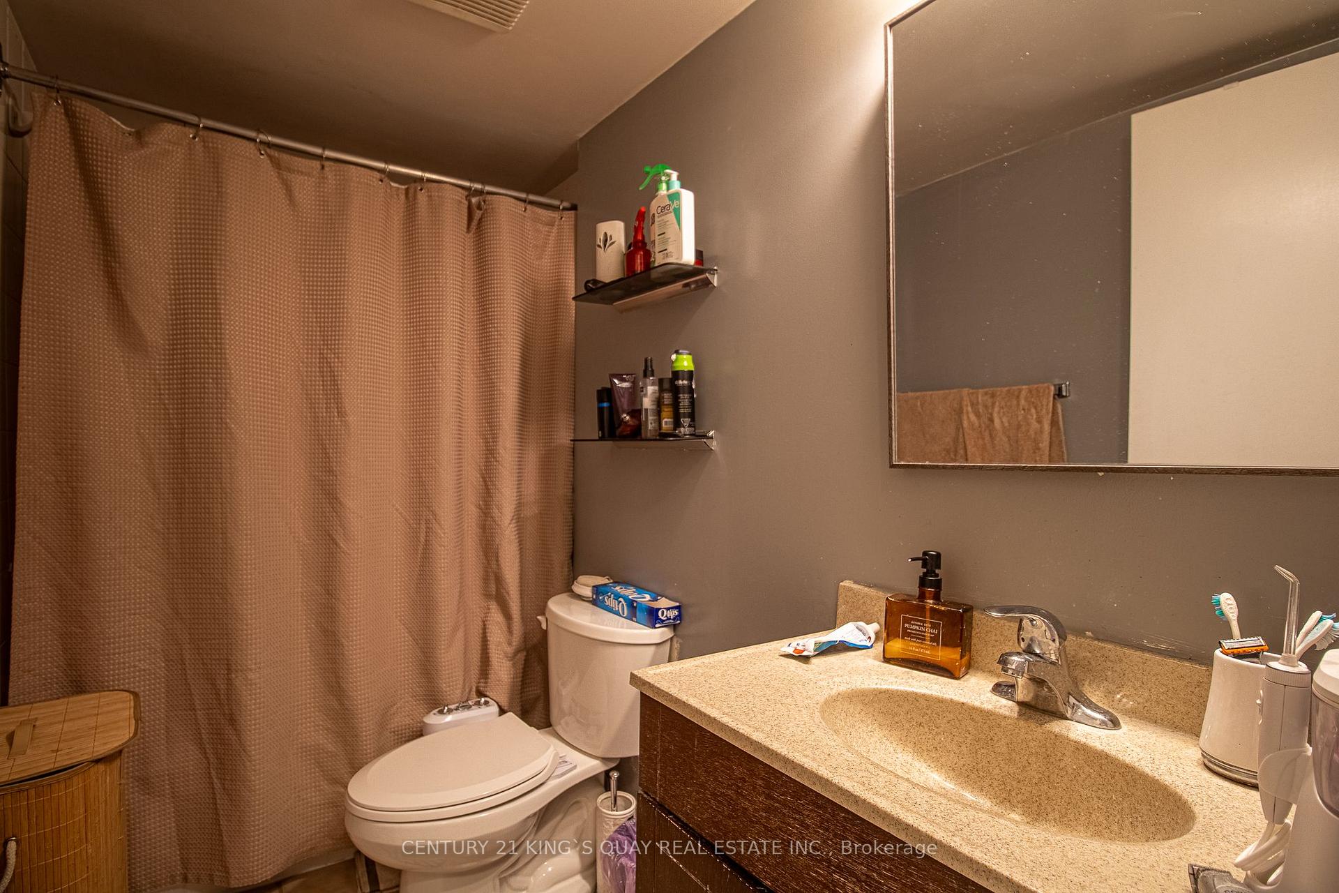 2 Bedrooms Condo at 4185 Shipp, Mississauga For sale