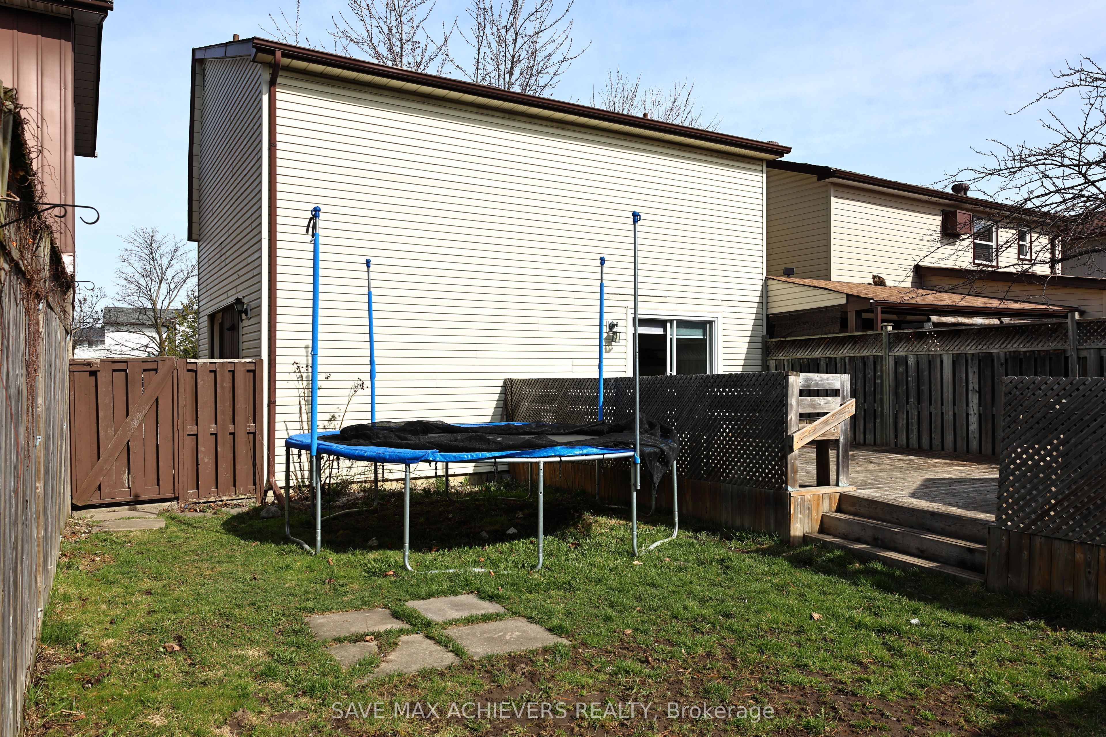 3 Gold Finch Court