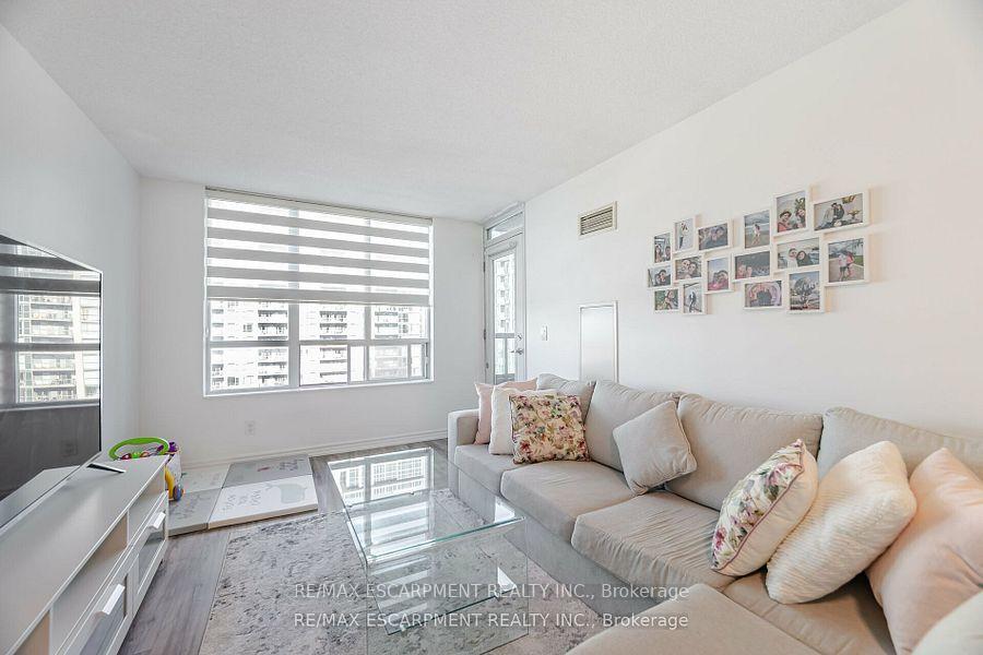 1 Bedroom Condo at 335 Rathburn, Mississauga For sale