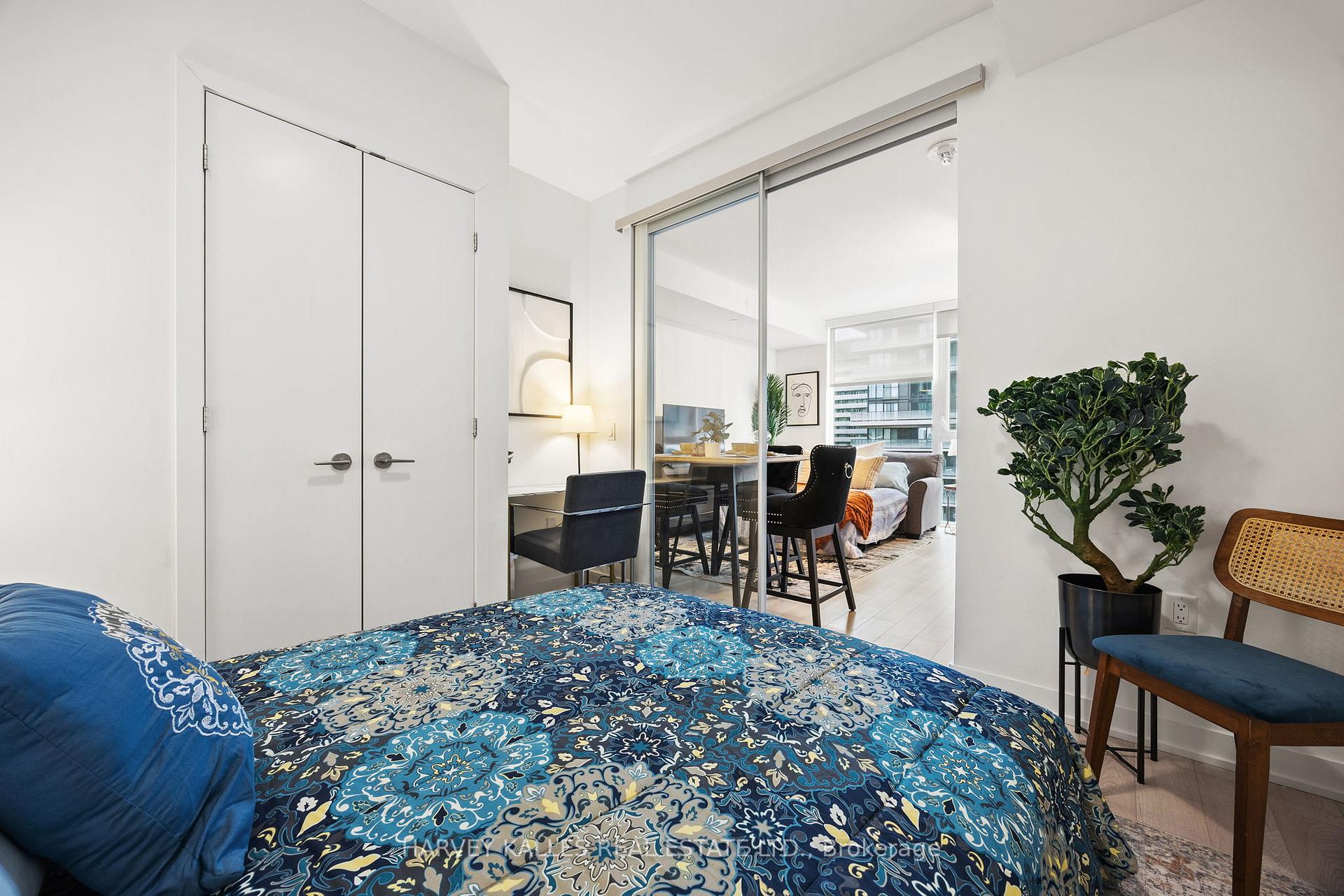 357 King Street W 3507
