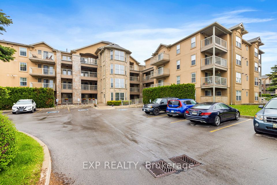 #404 - 1470 Bishops Gate, Oakville, ON L6M 4N5