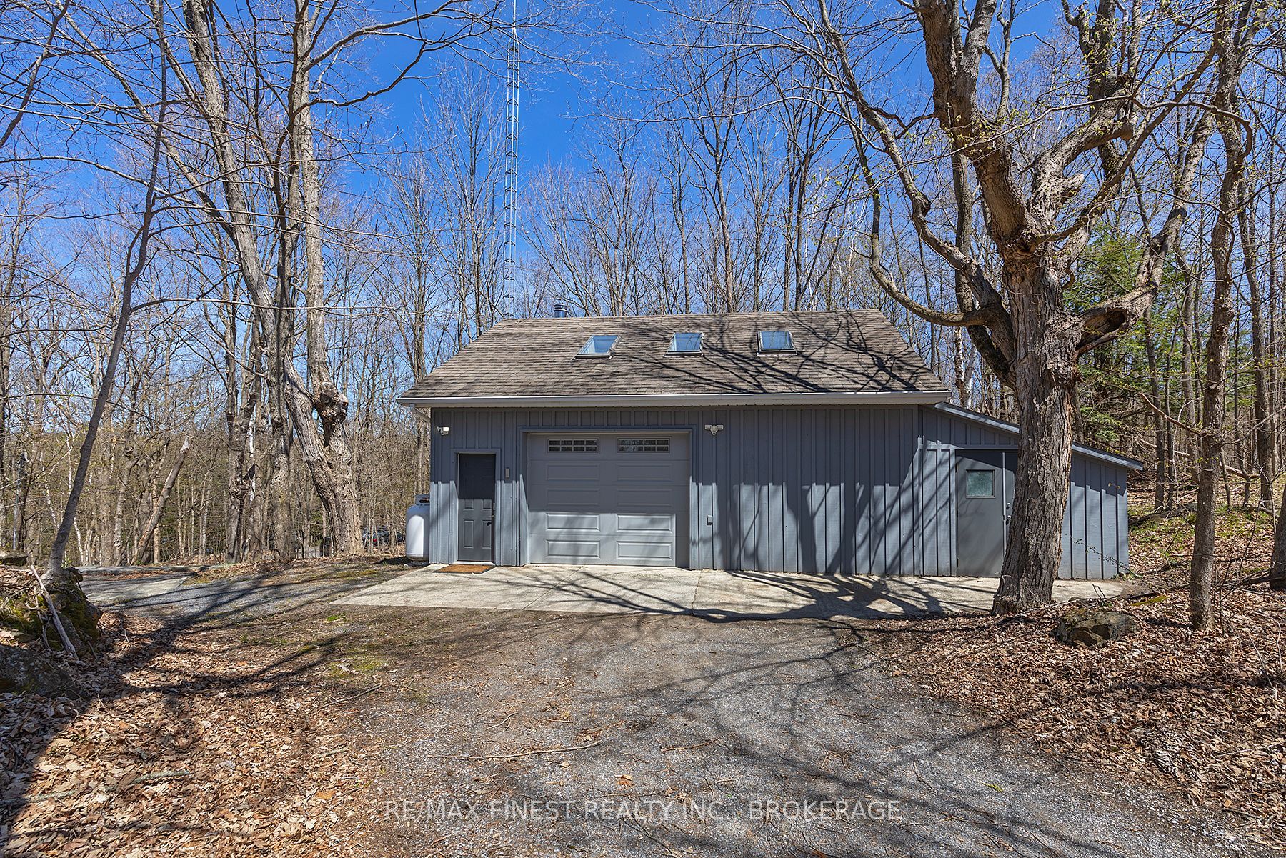 1150 Deer Park Lane