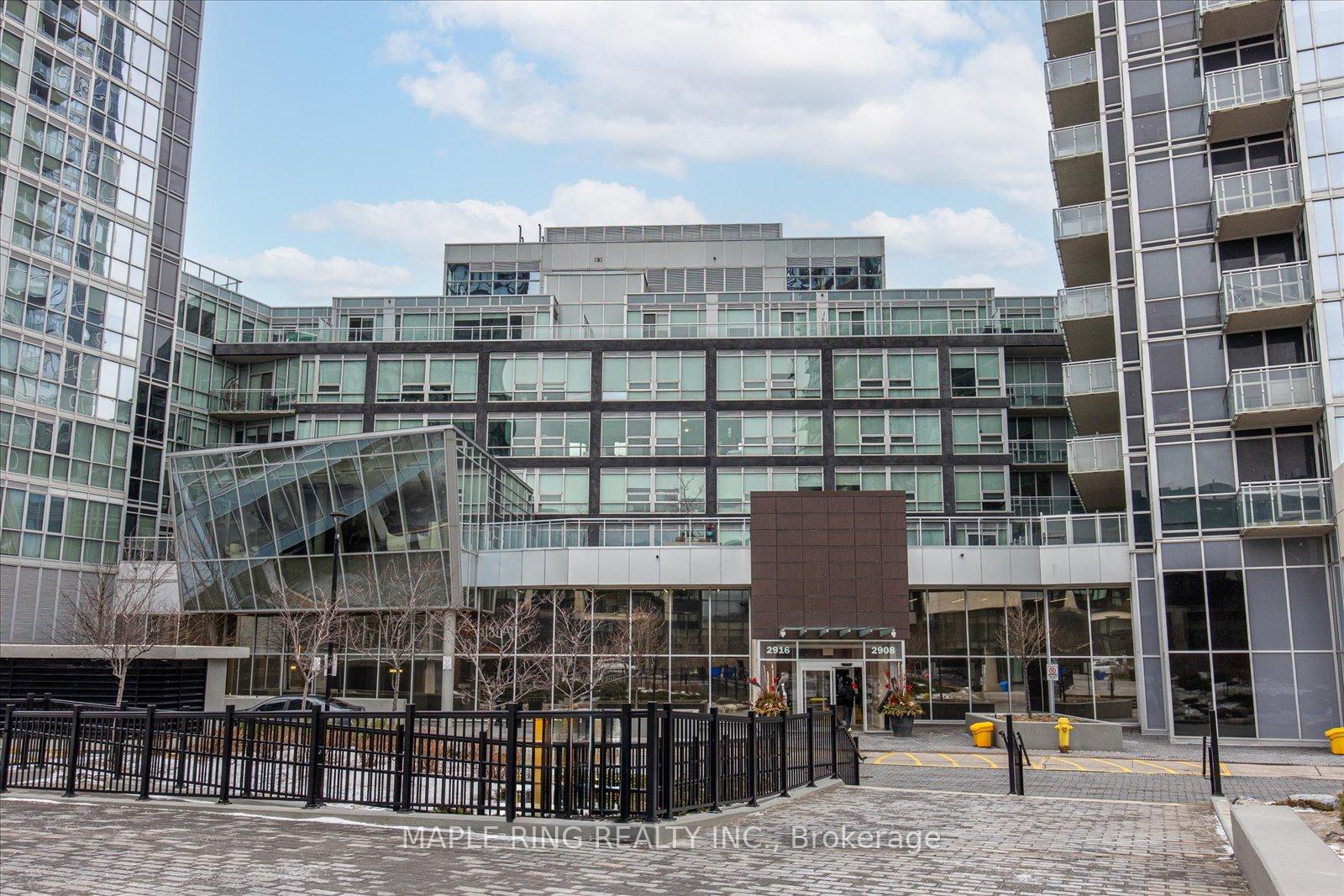 2 Bedrooms Condo at 2916 Highway 7, Vaughan For sale