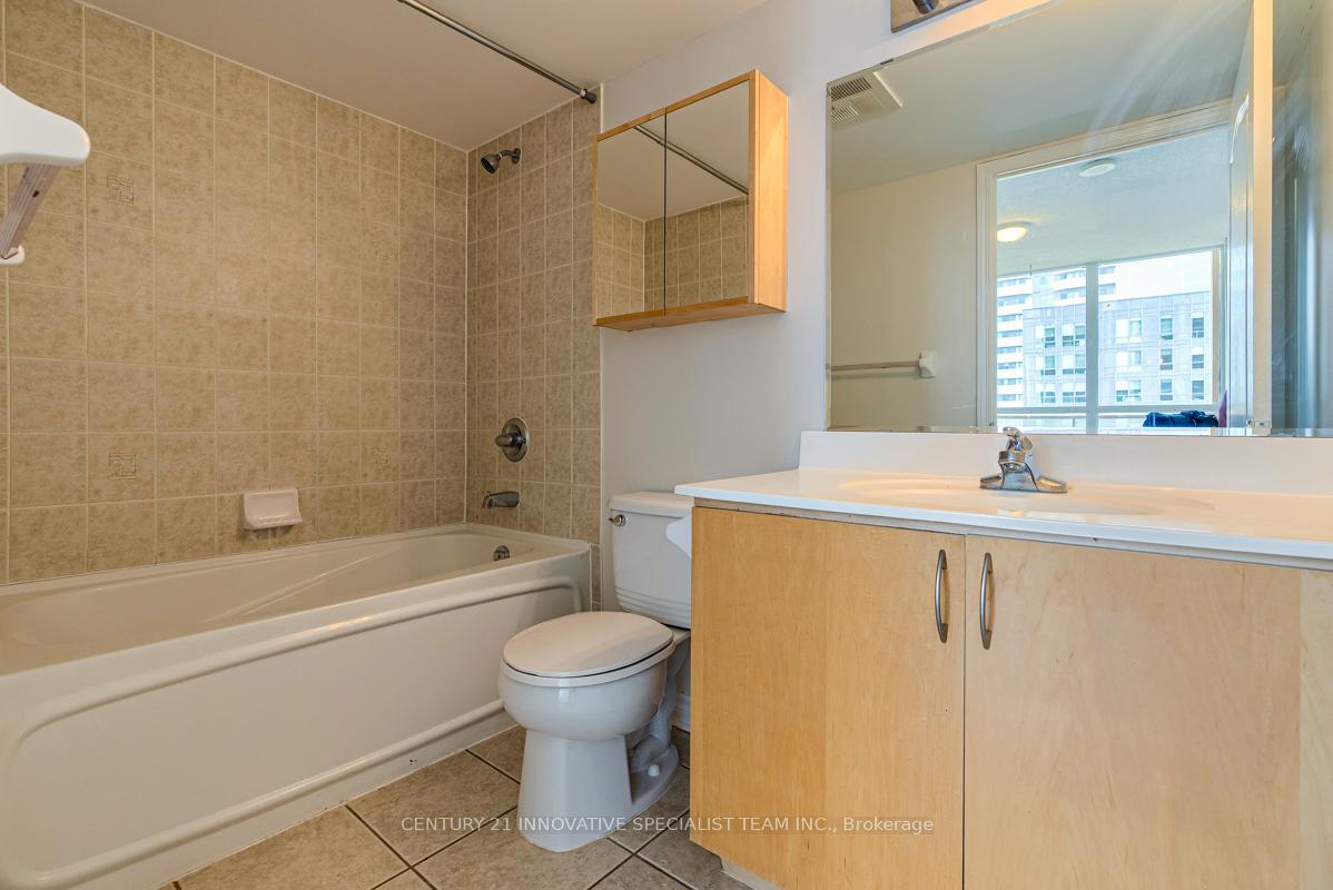 2 Bedrooms Condo at 4080 Living Arts,  Mississauga For sale
