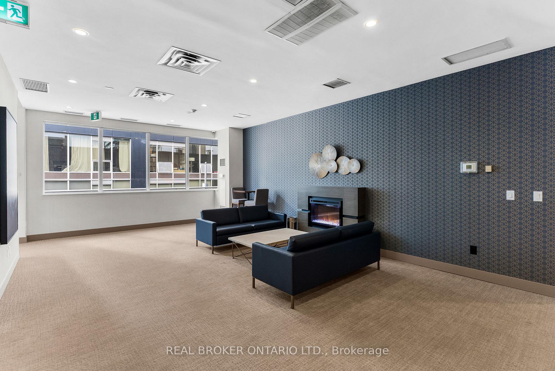 2 Bedrooms Condo at 250 Wellington,  Toronto For sale