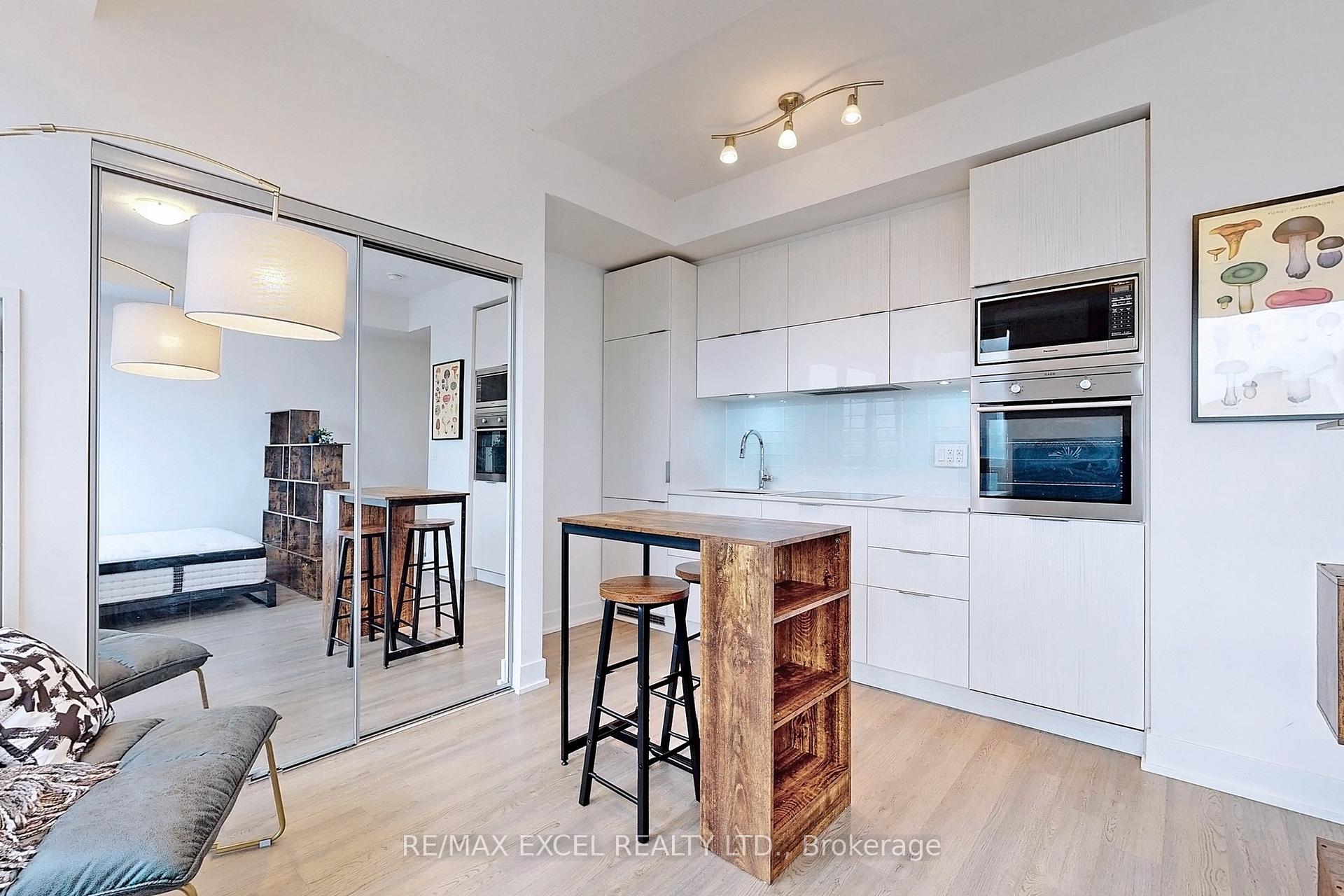 Condo at 318 Richmond, Toronto For sale