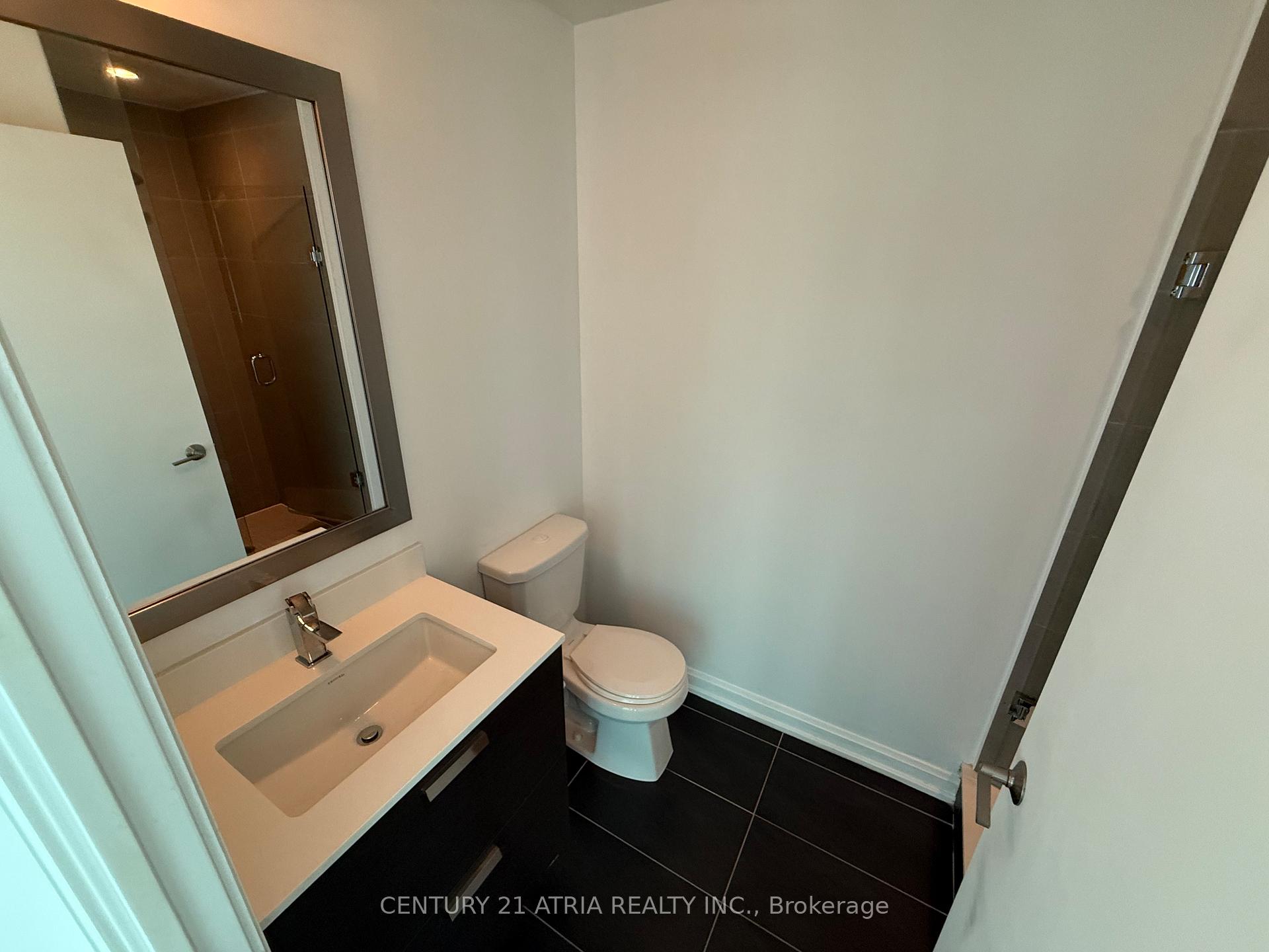 2 Bedrooms Condo at 11 Bogert, Toronto For sale