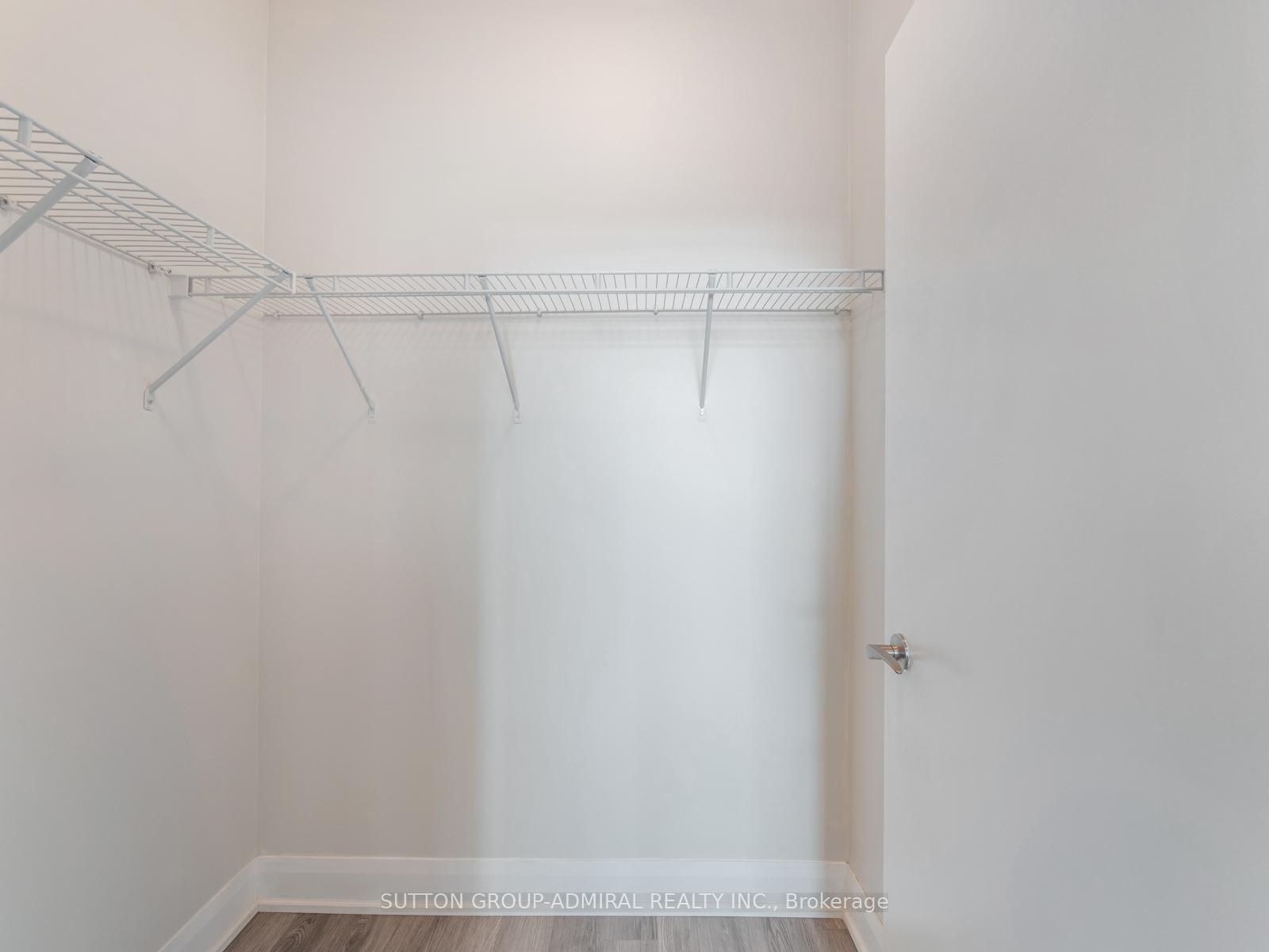 2 Bedrooms Condo at 2900 Highway 7, Vaughan For sale