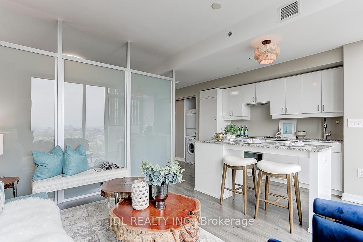 2 Bedrooms Condo at 426 University, Toronto For sale
