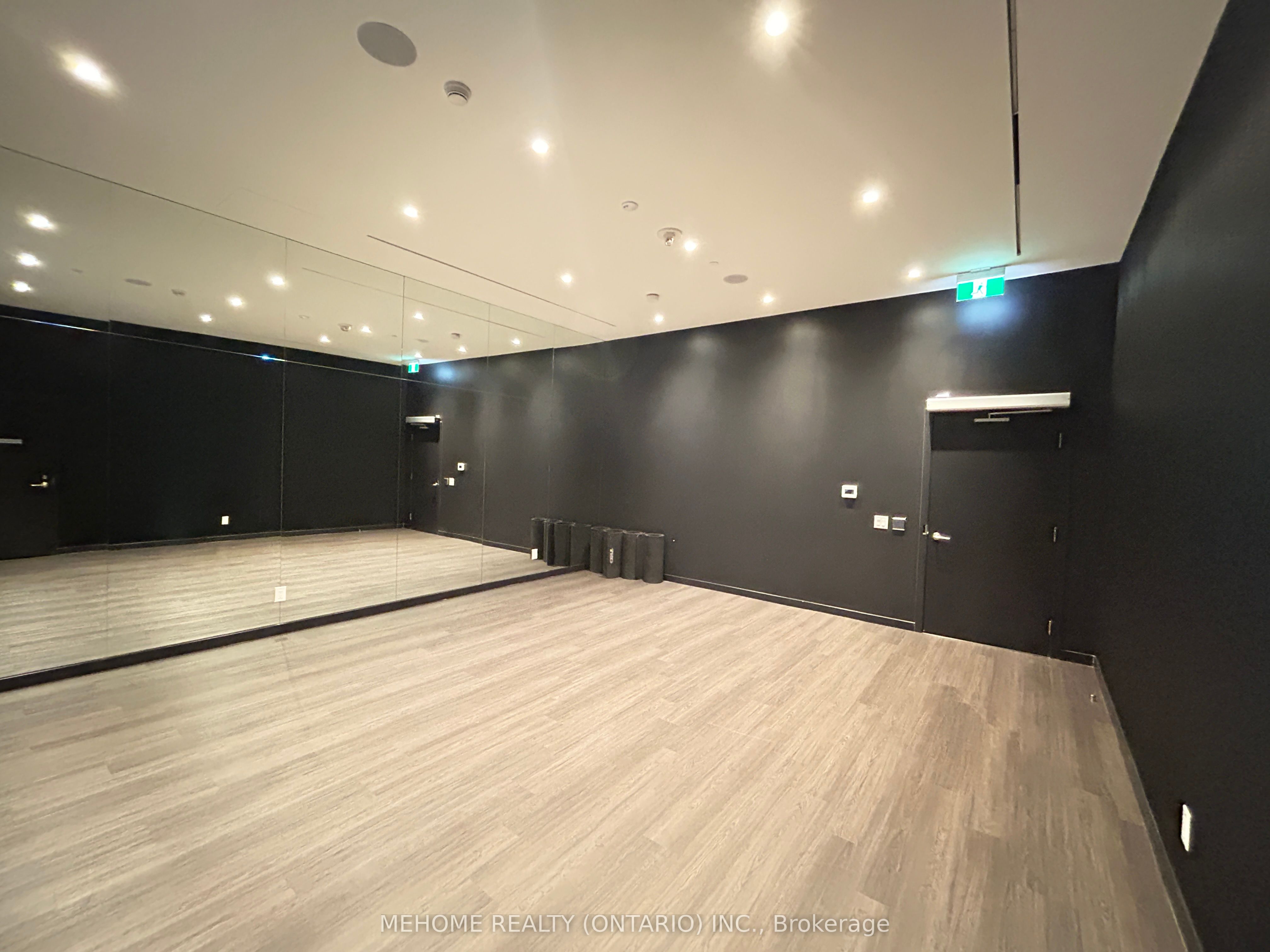 20 Edward Street, #1616