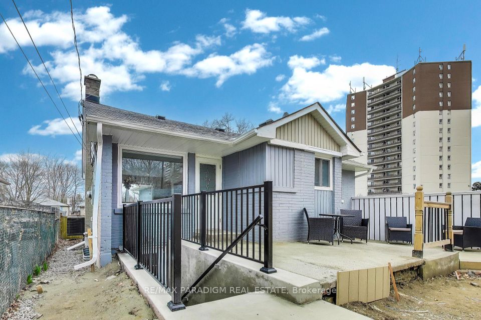 36 Rideout Street