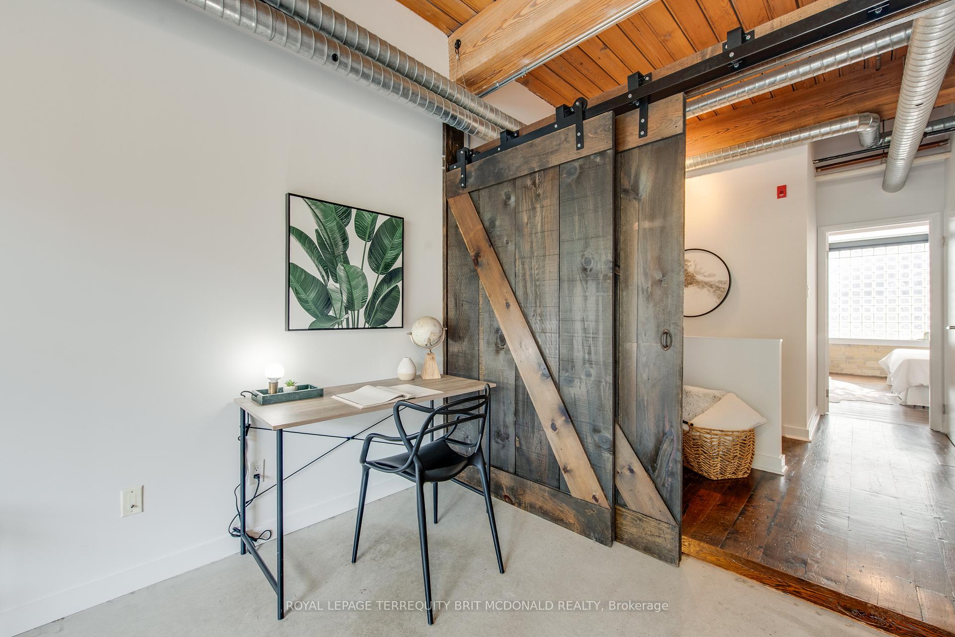 2 Bedrooms Condo at 436 Wellington, Toronto For sale