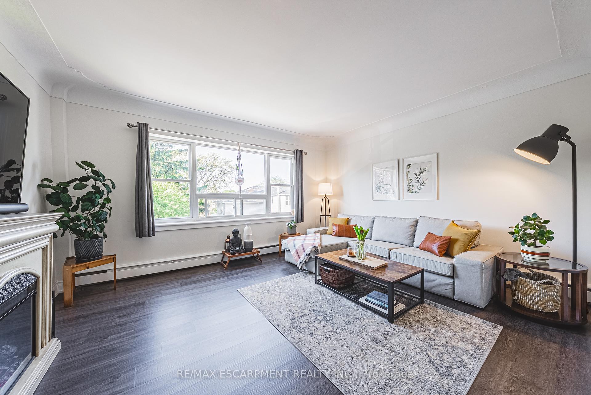 1 Bedroom Condo at 836 Concession, Hamilton For sale