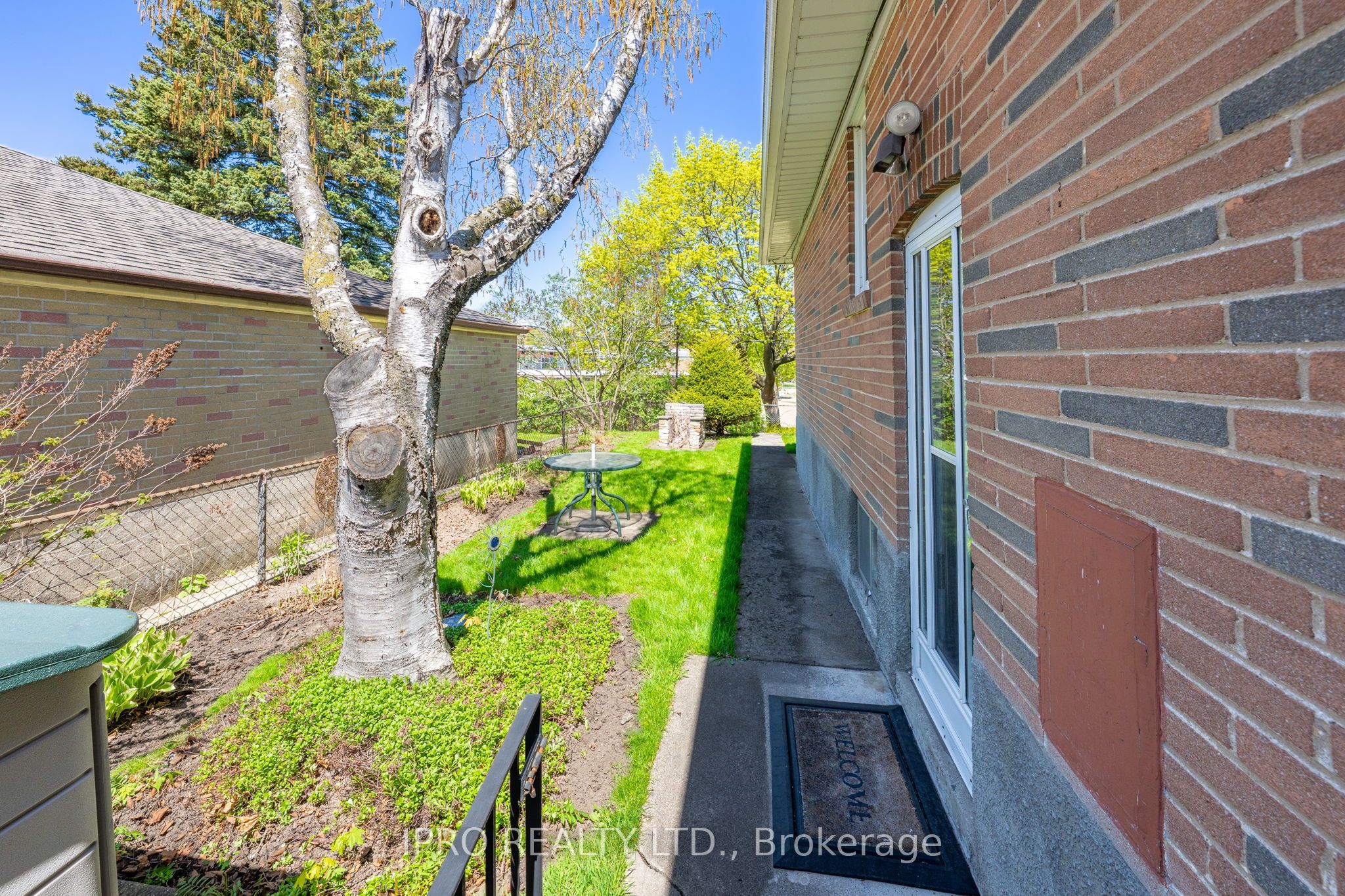 32 Cloverhill Road